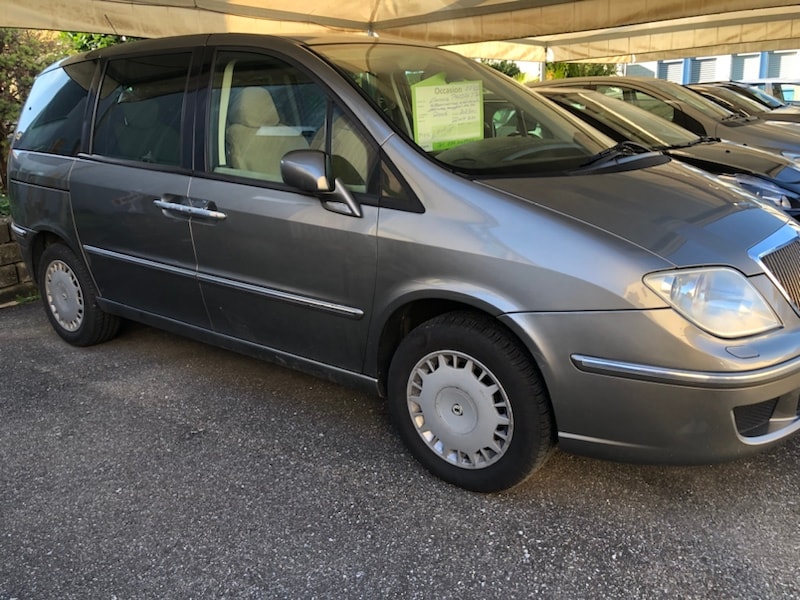 LANCIA Phedra 2.2 JTD 16V Executive 7 Plätze
