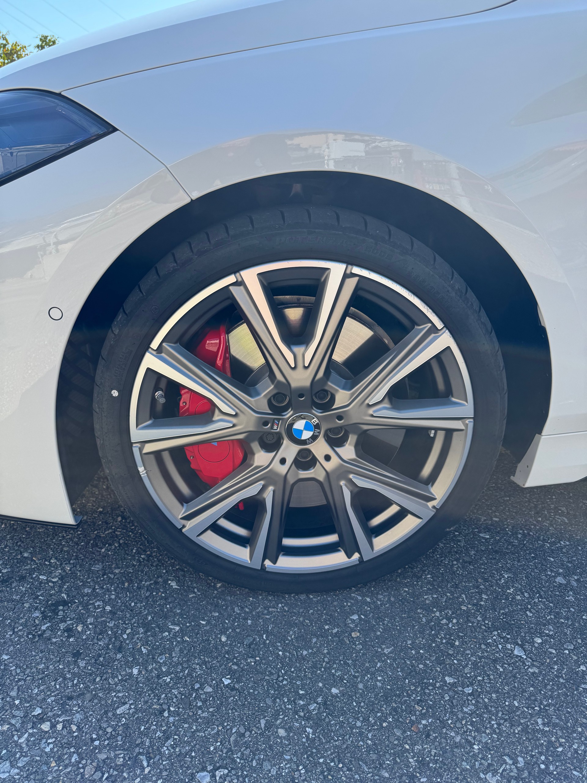 BMW M135i xDrive M Sport Pro Steptronic-image-8