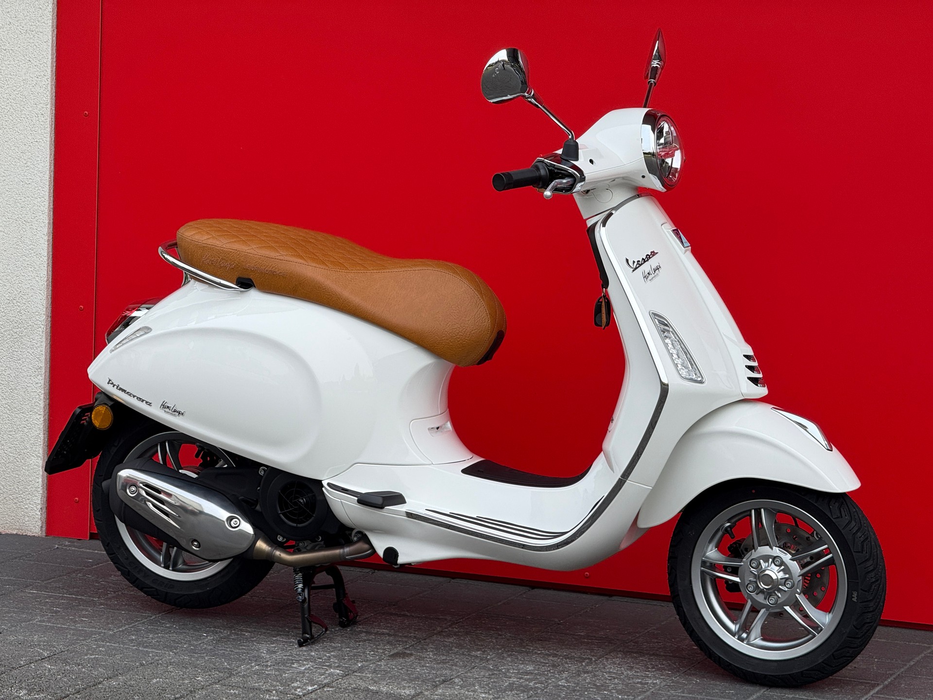 PIAGGIO Vespa 125 Primavera ABS Celebrate 40th-image-11