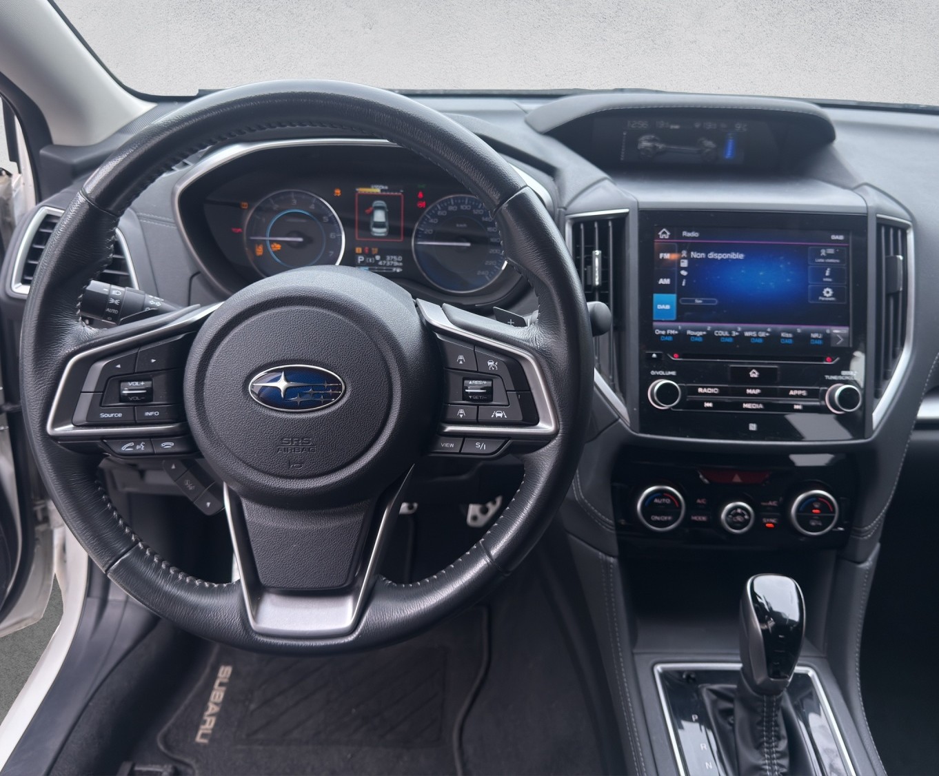 SUBARU Impreza 2.0i e-Boxer Swiss Plus AWD CVT-image-11