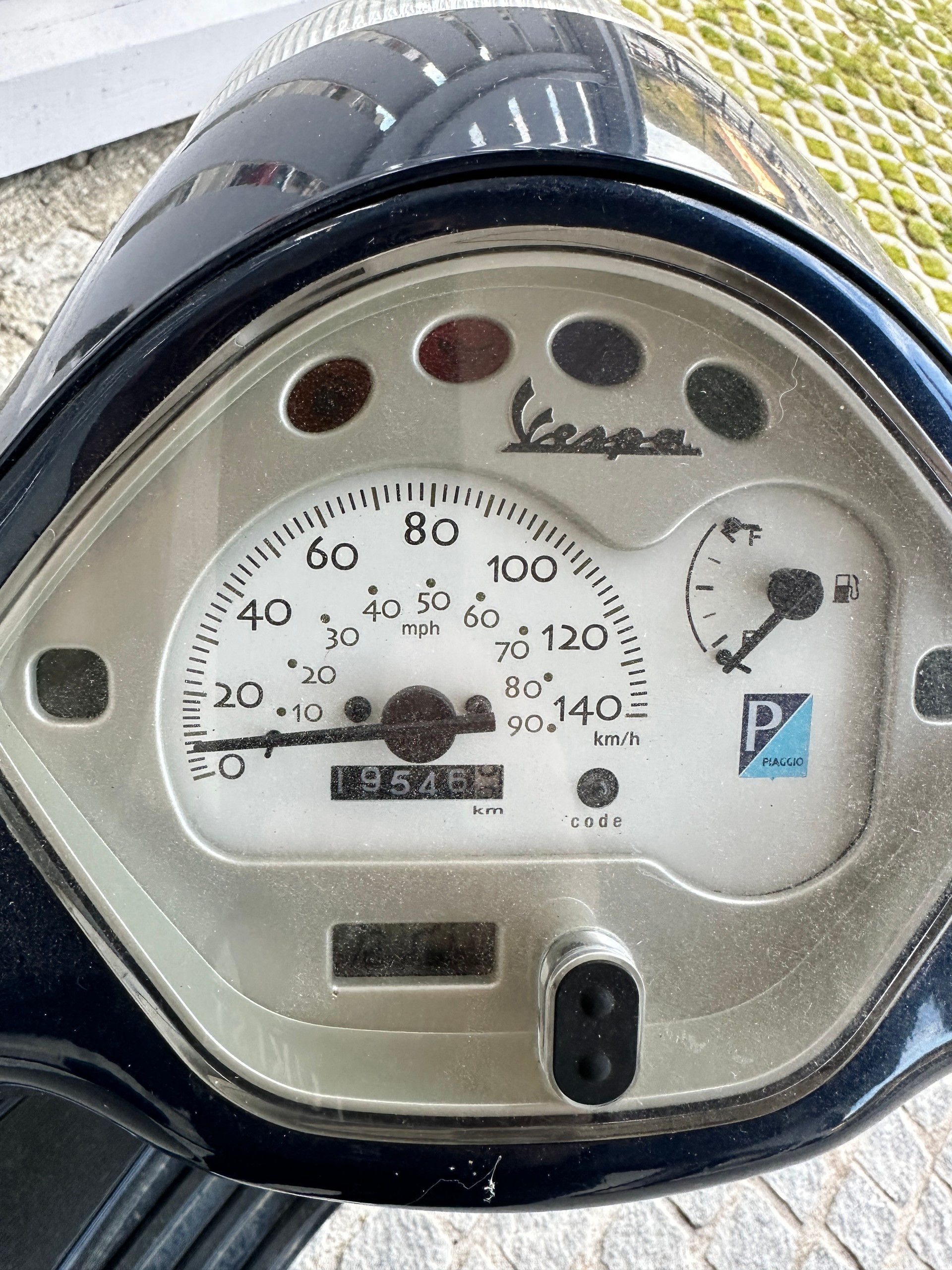 PIAGGIO Vespa 125 LX4-image-3