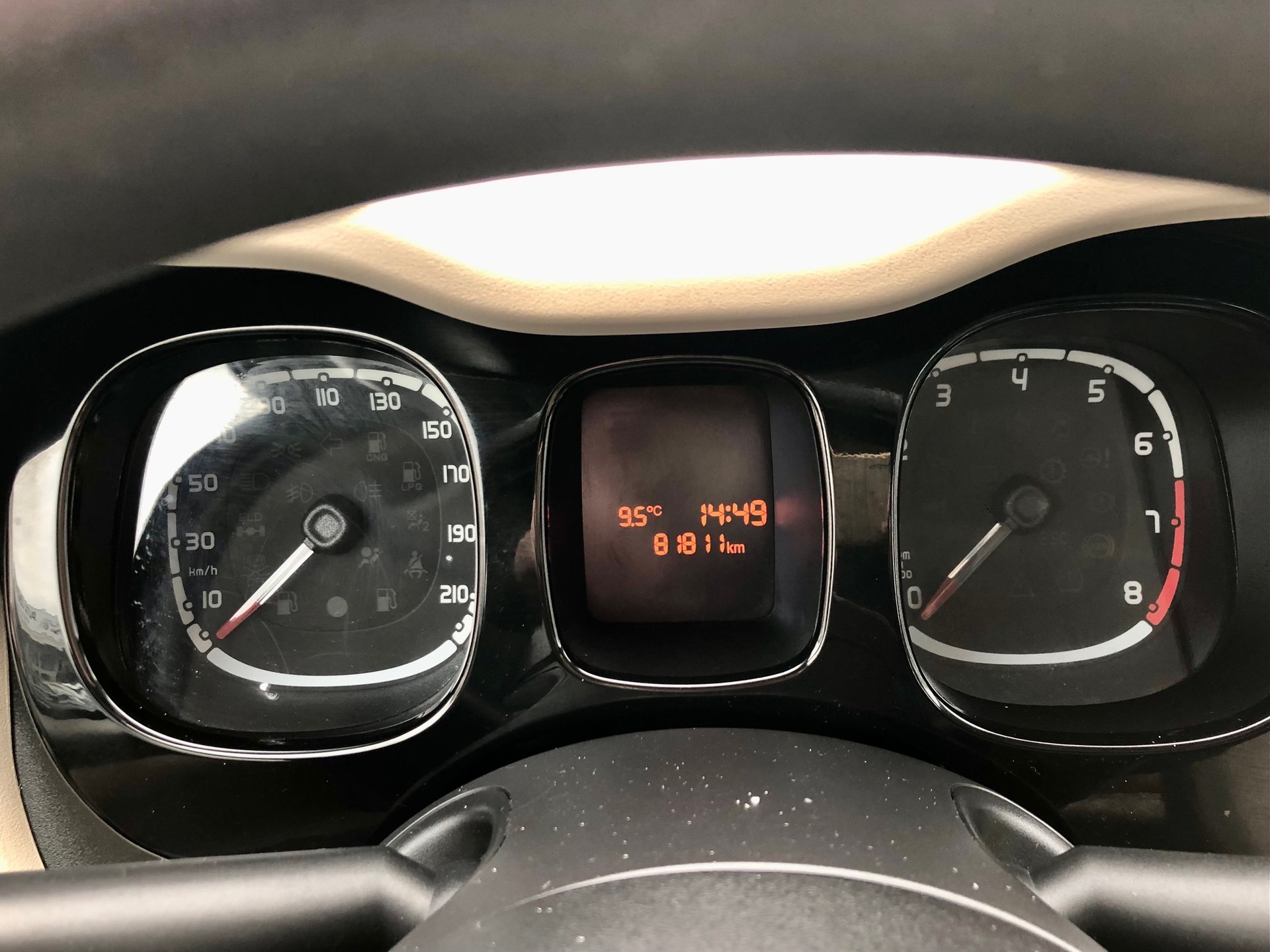 FIAT Panda 1.2 Lounge-image-8
