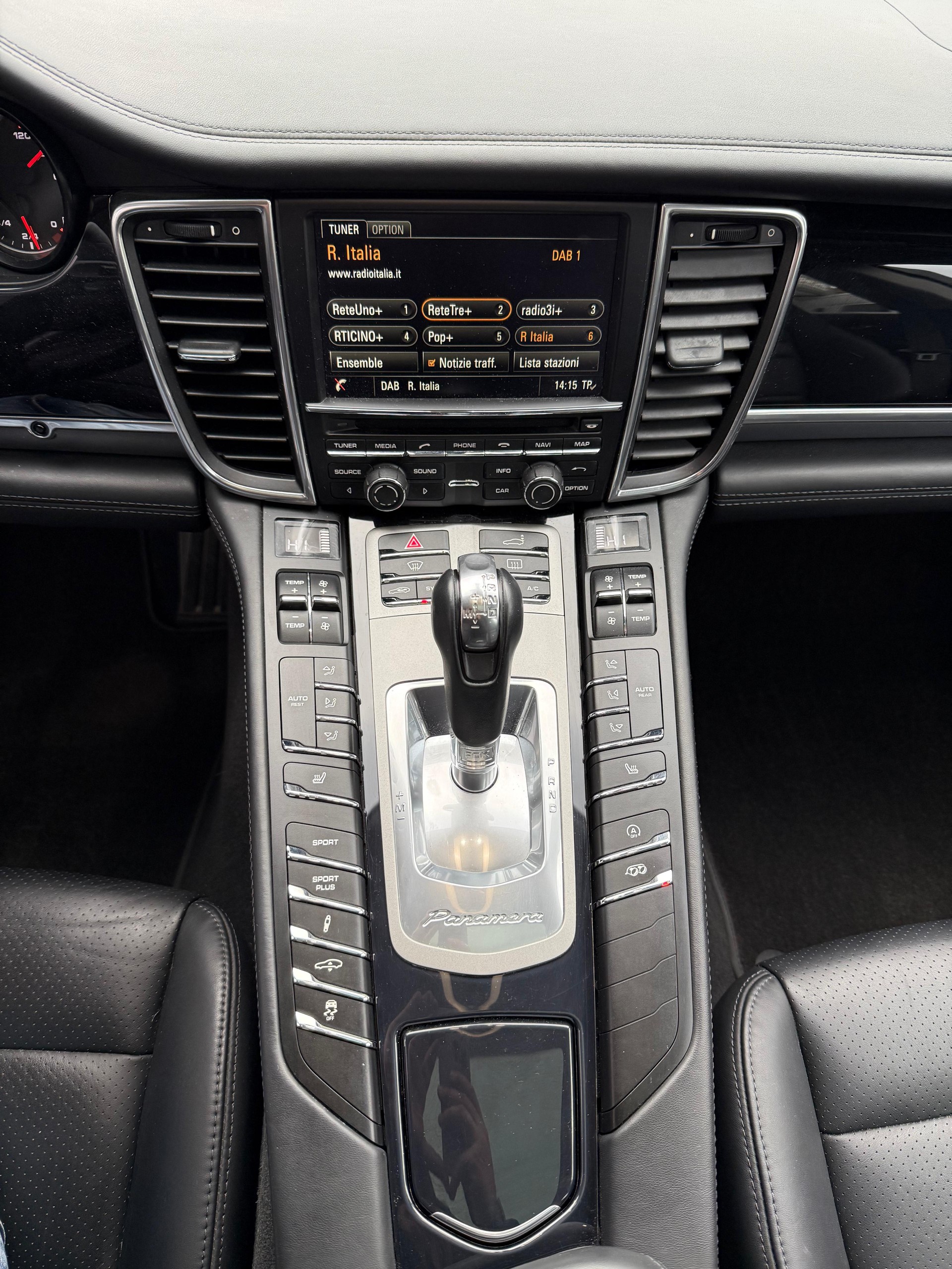 PORSCHE Panamera 4S 3.0 PDK-image-12