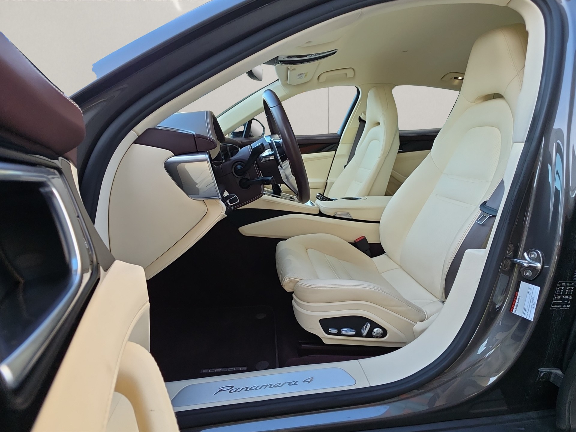 PORSCHE Panamera 4 E-Hybrid PDK-image-12