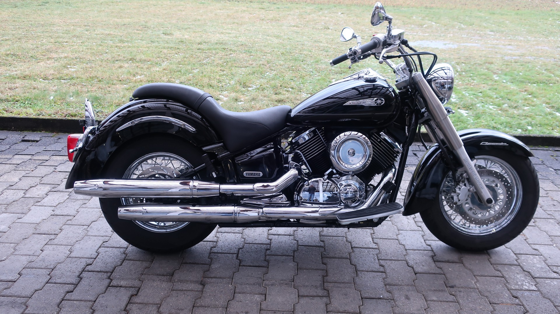 YAMAHA XVS 1100 A Drag Star Classic-image-6
