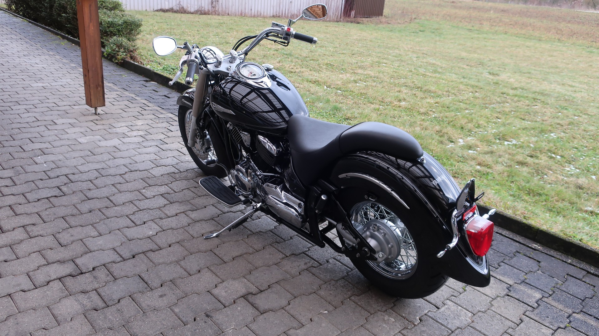 YAMAHA XVS 1100 A Drag Star Classic-image-2