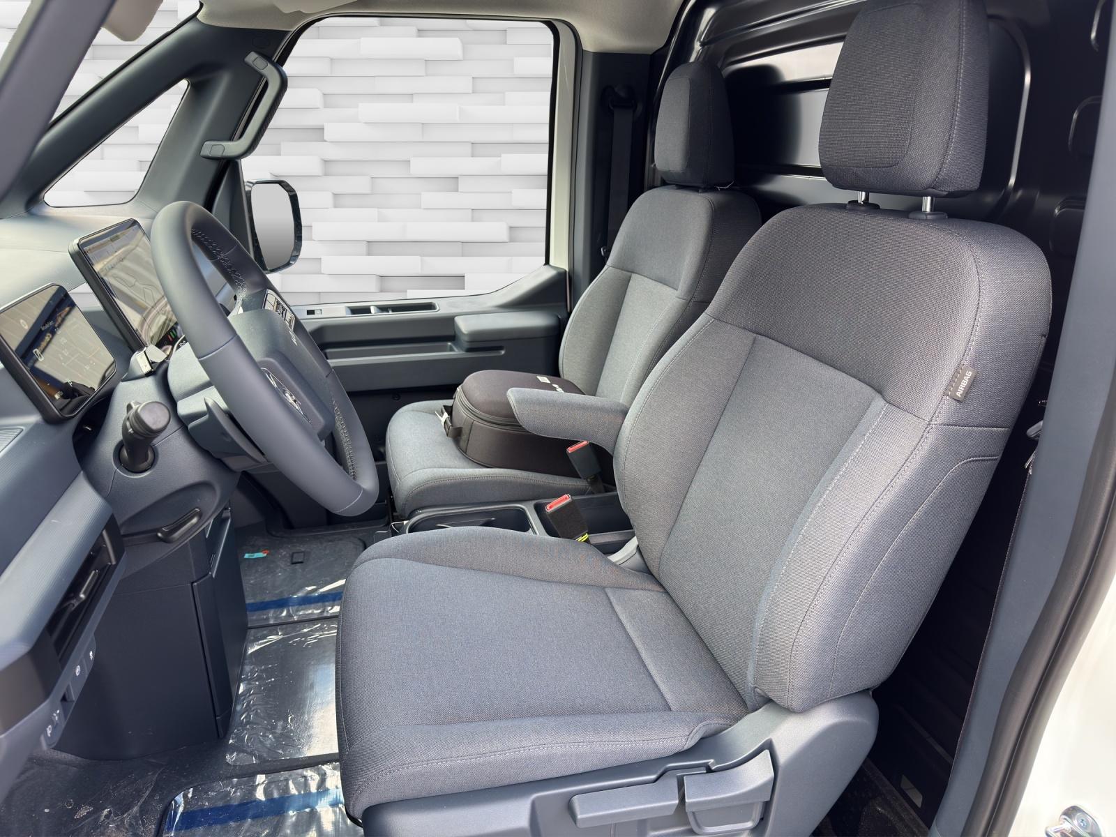 KIA PV5 Cargo 51.5 kWh Essential-image-4
