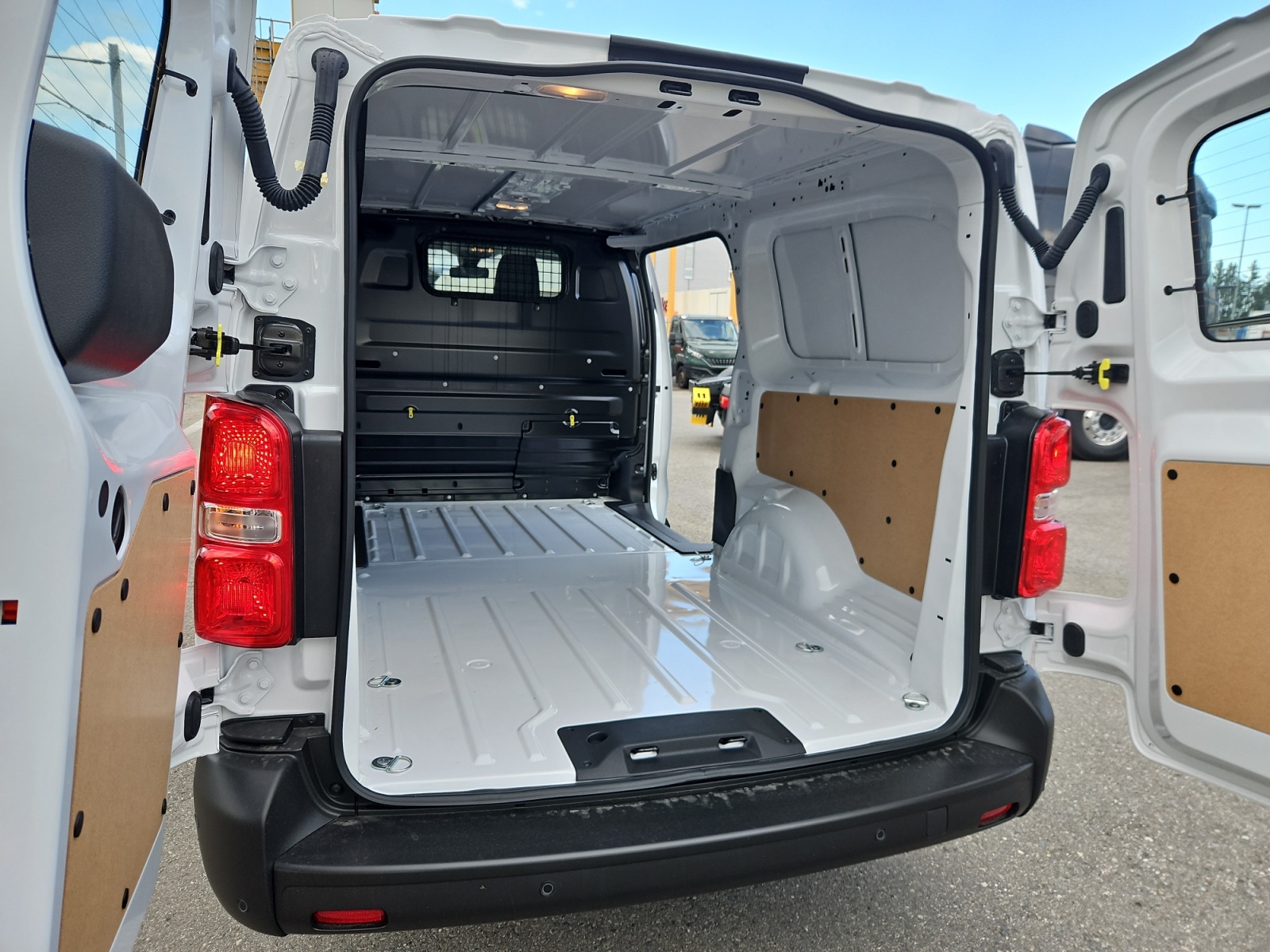 FIAT Scudo 2.0 BlueHDi 145 L3-image-4