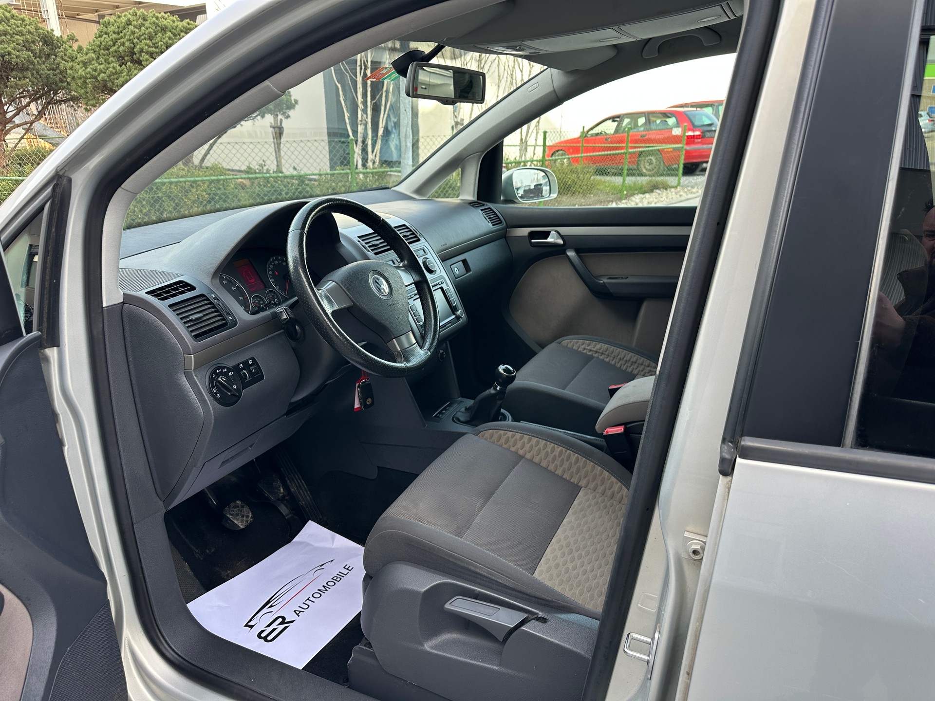 VW CrossTouran 1.4 TSI 7 Plätze-image-12