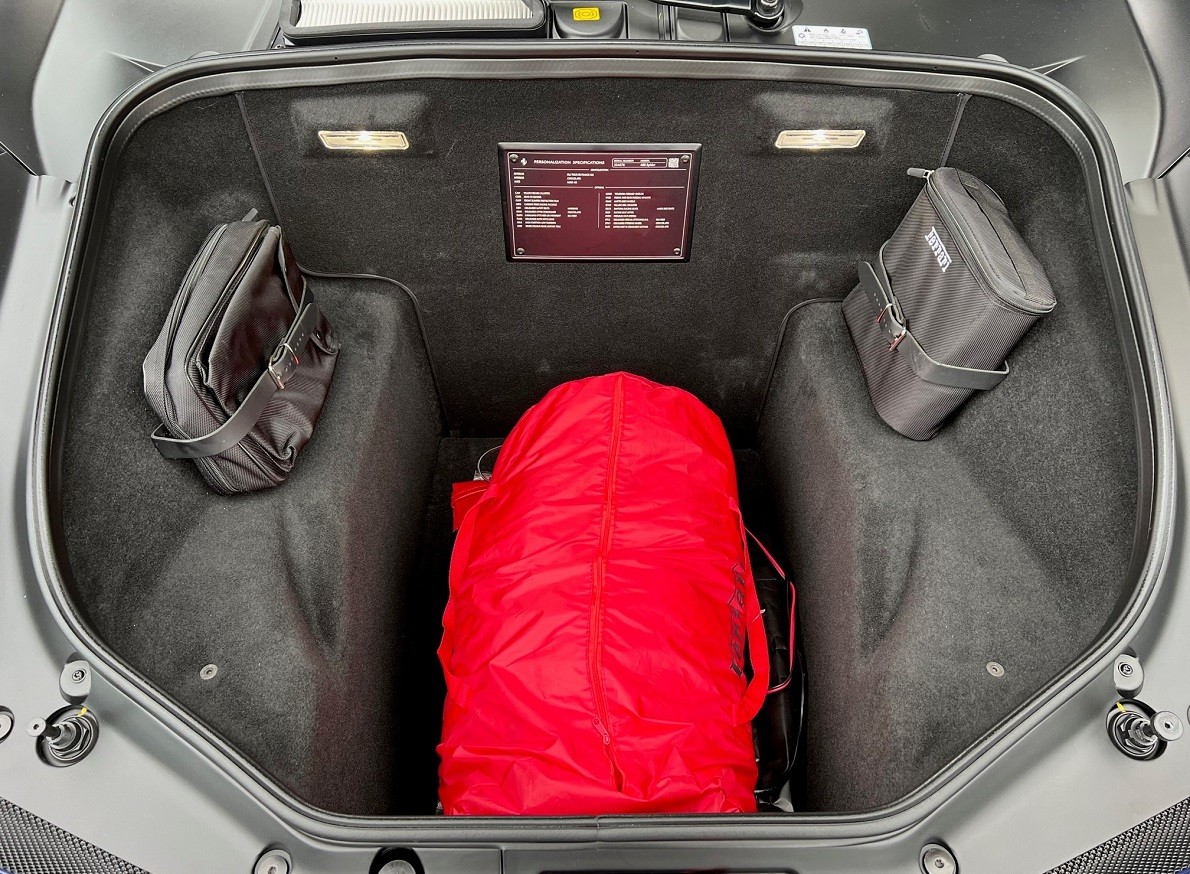FERRARI 488 Spider 3.9 V8-image-13