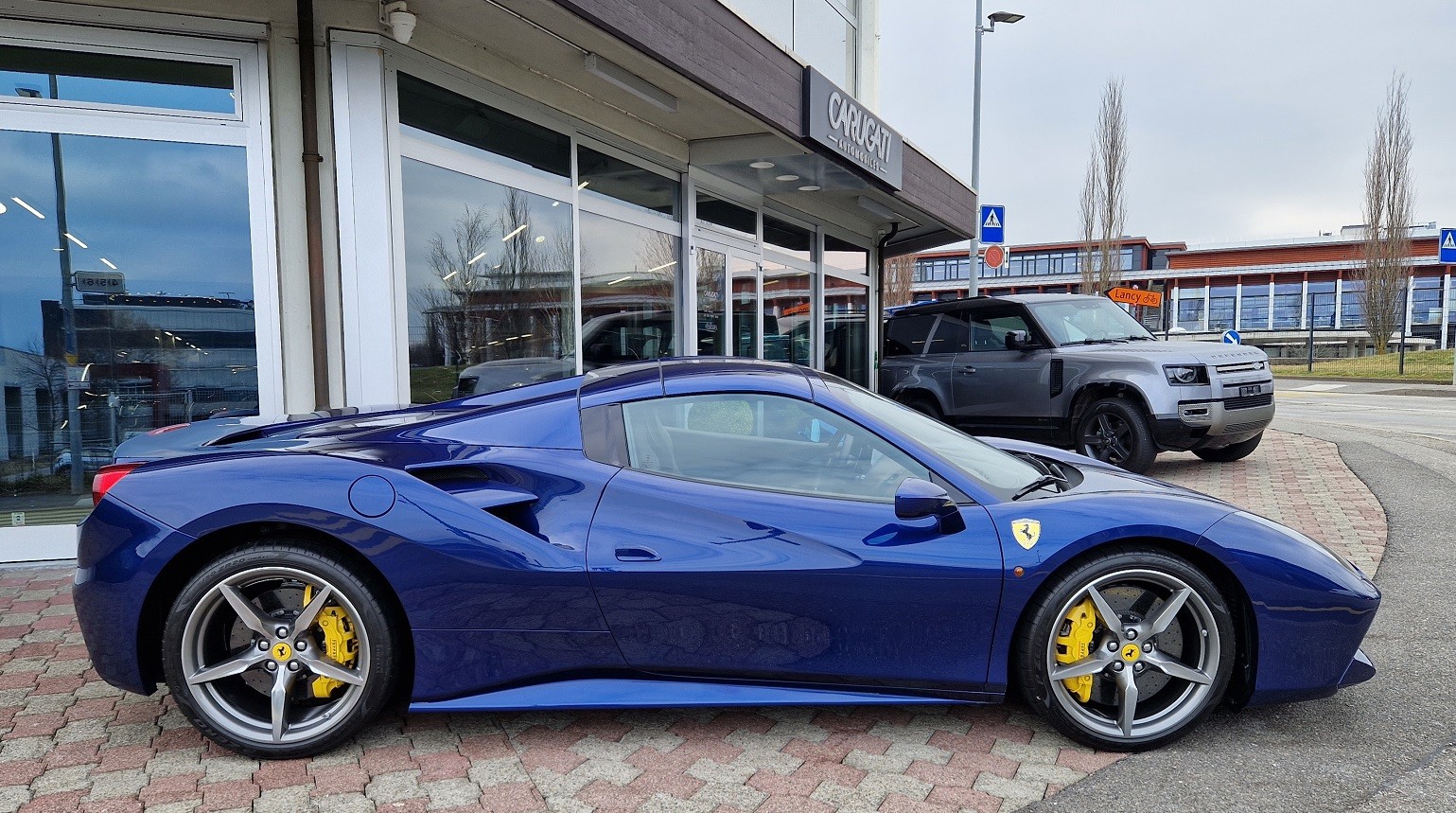 FERRARI 488 Spider 3.9 V8-image-5