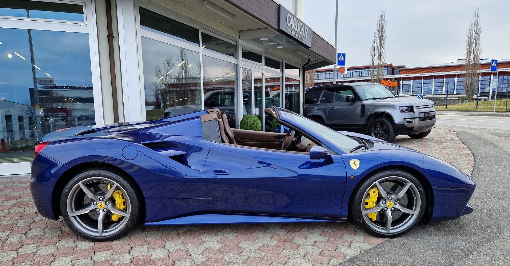FERRARI 488 Spider 3.9 V8-image-4