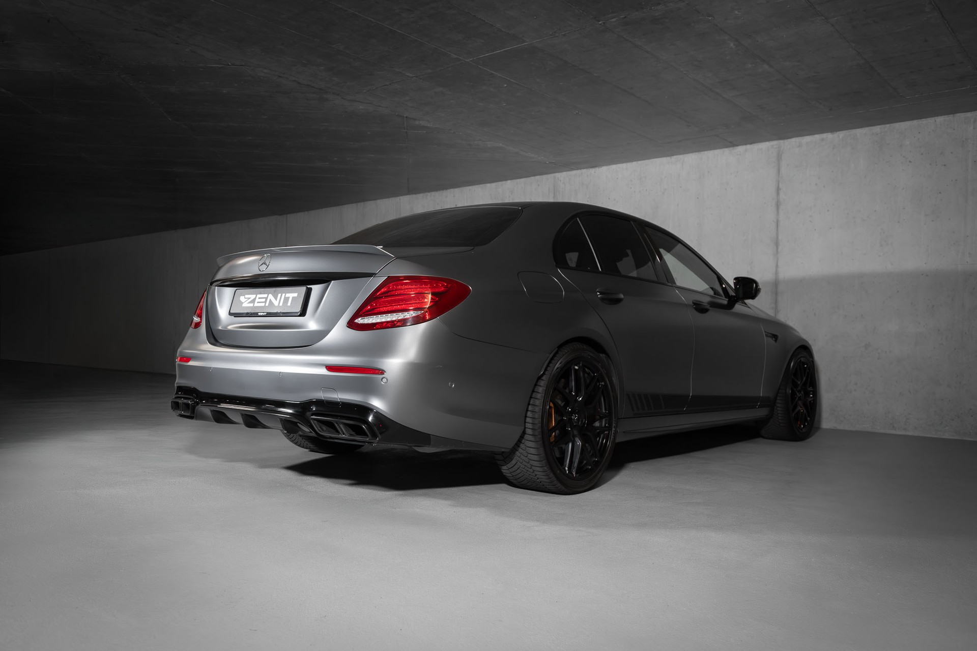 MERCEDES-BENZ E 63 AMG S Edition 1 4Matic Speedshift MCT-image-7