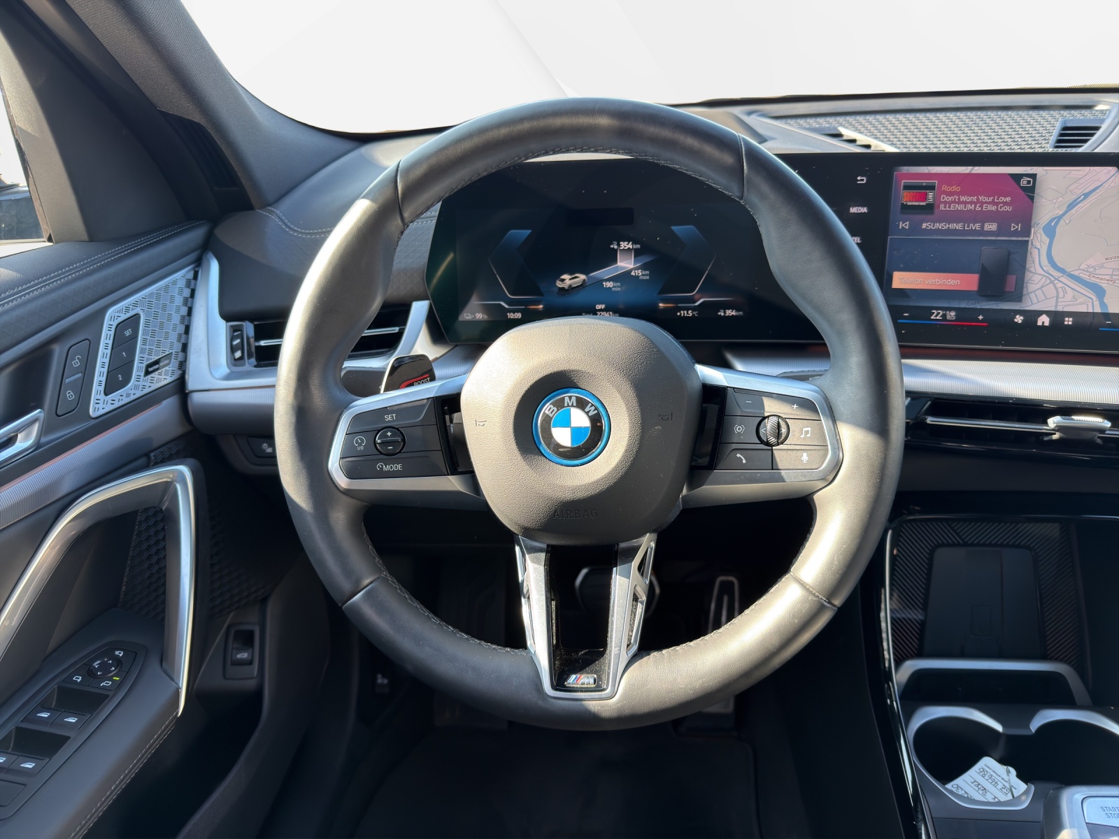 BMW iX2 xDrive 30 M Sport Pro-image-14