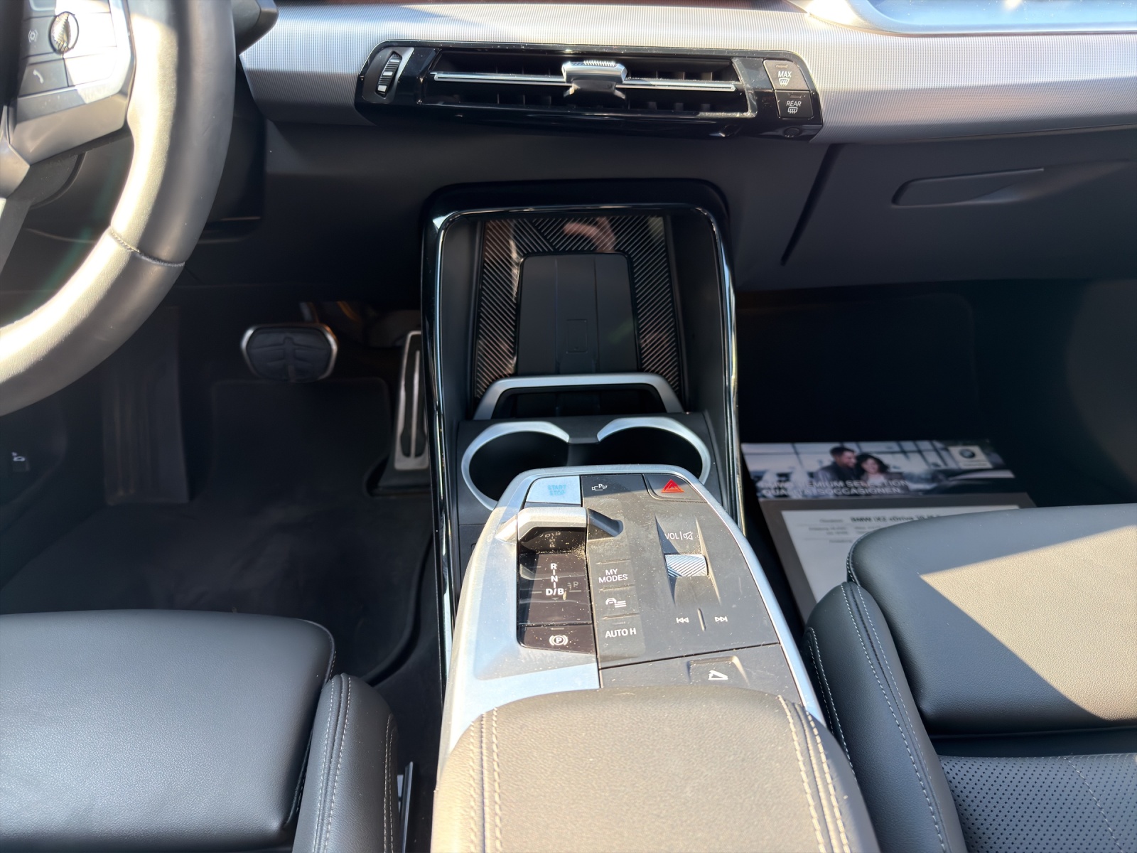 BMW iX2 xDrive 30 M Sport Pro-image-16