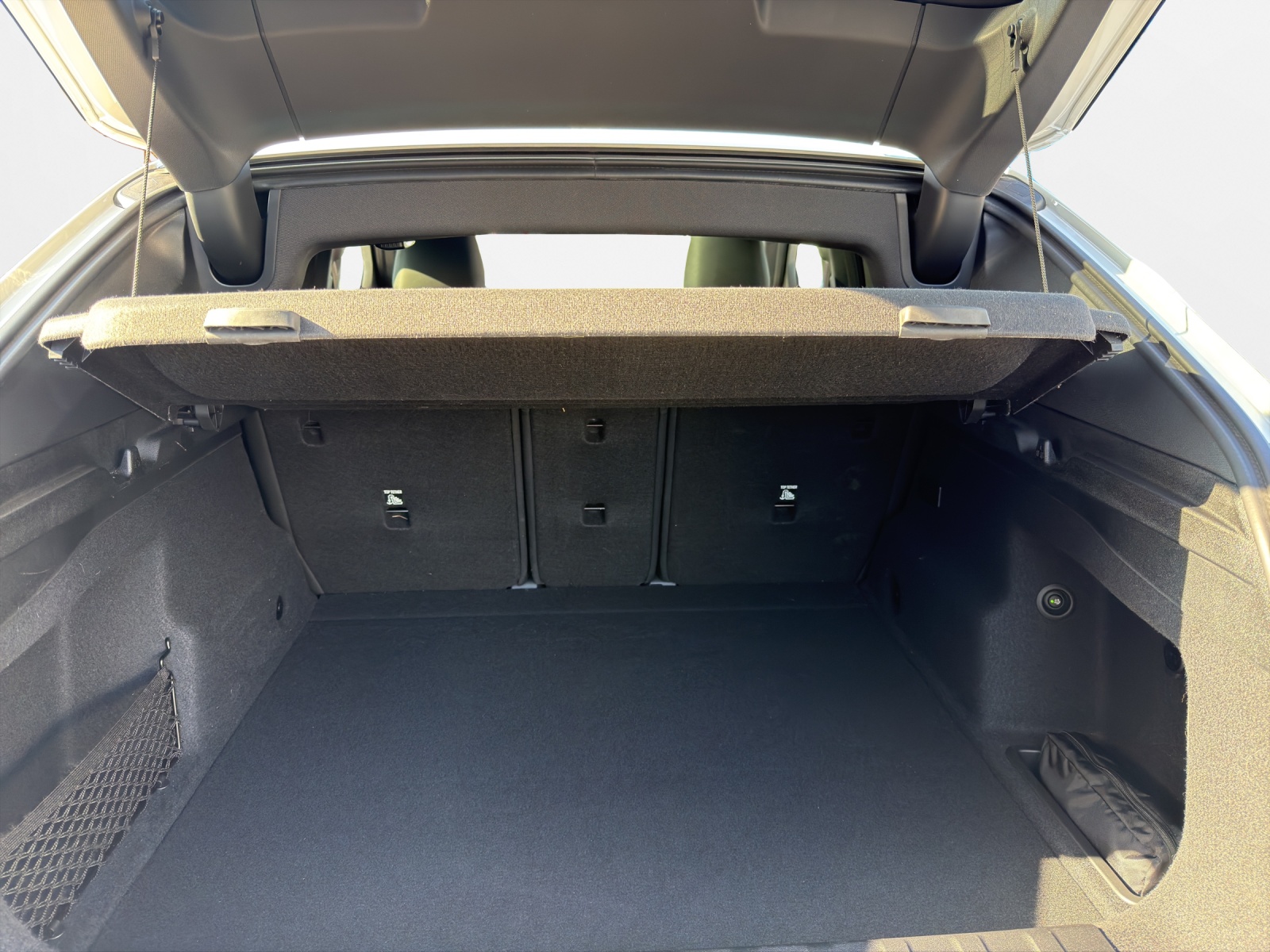BMW iX2 xDrive 30 M Sport Pro-image-9
