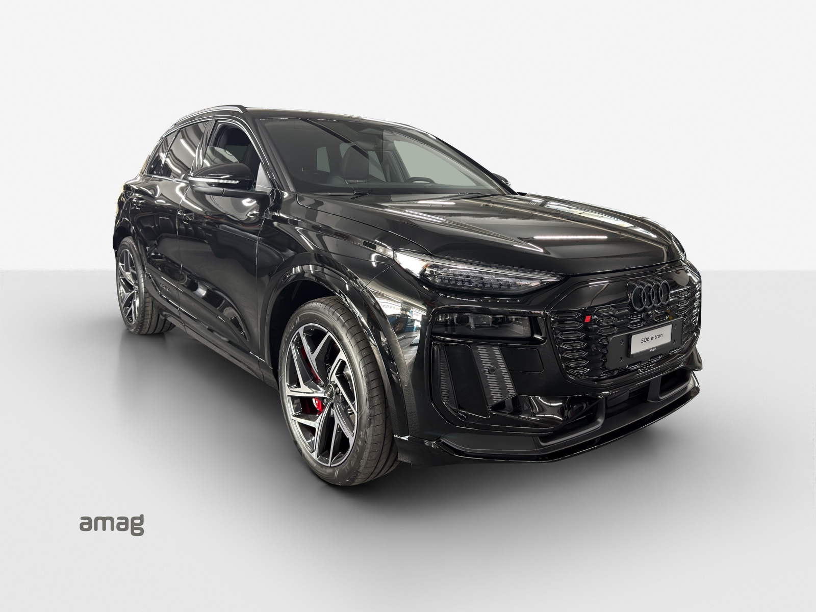 AUDI SQ6 e-tron quattro-image-5