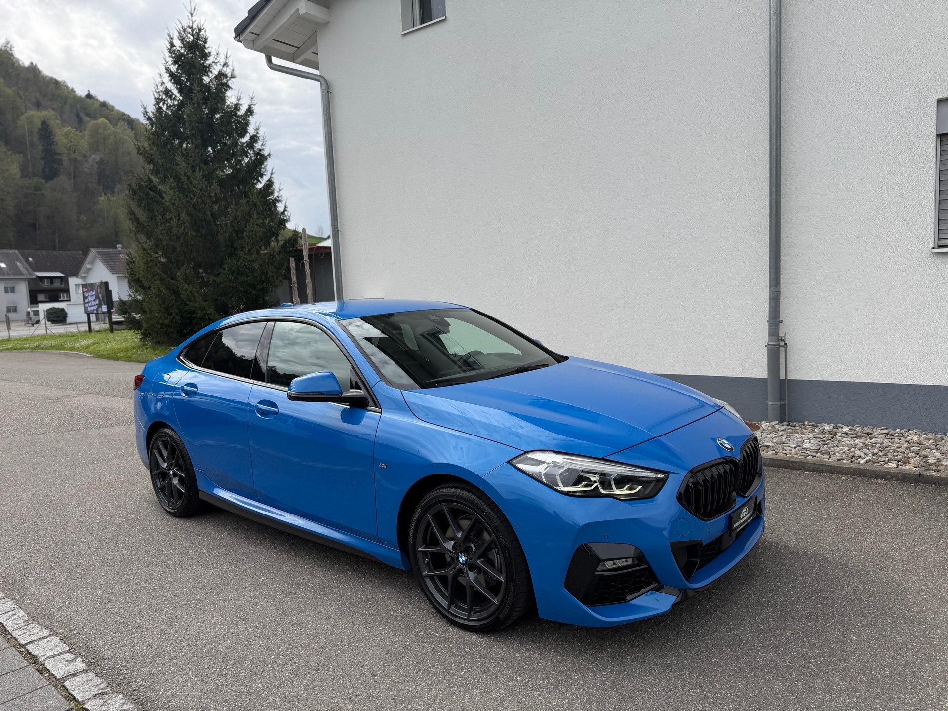 BMW 218d Gran Coupé Steptronic-showroom-element-2