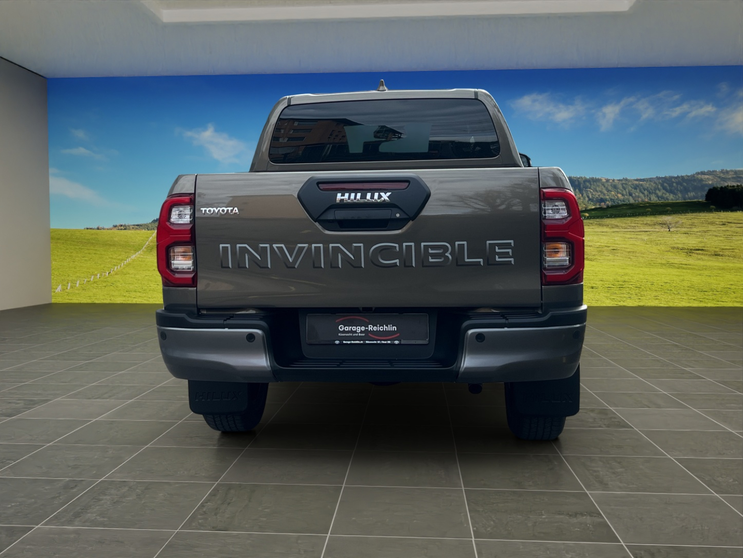 TOYOTA Hilux Double Cab.-Pick-up 2.8 D-4D 204 Invincible MHEV-showroom-element-3