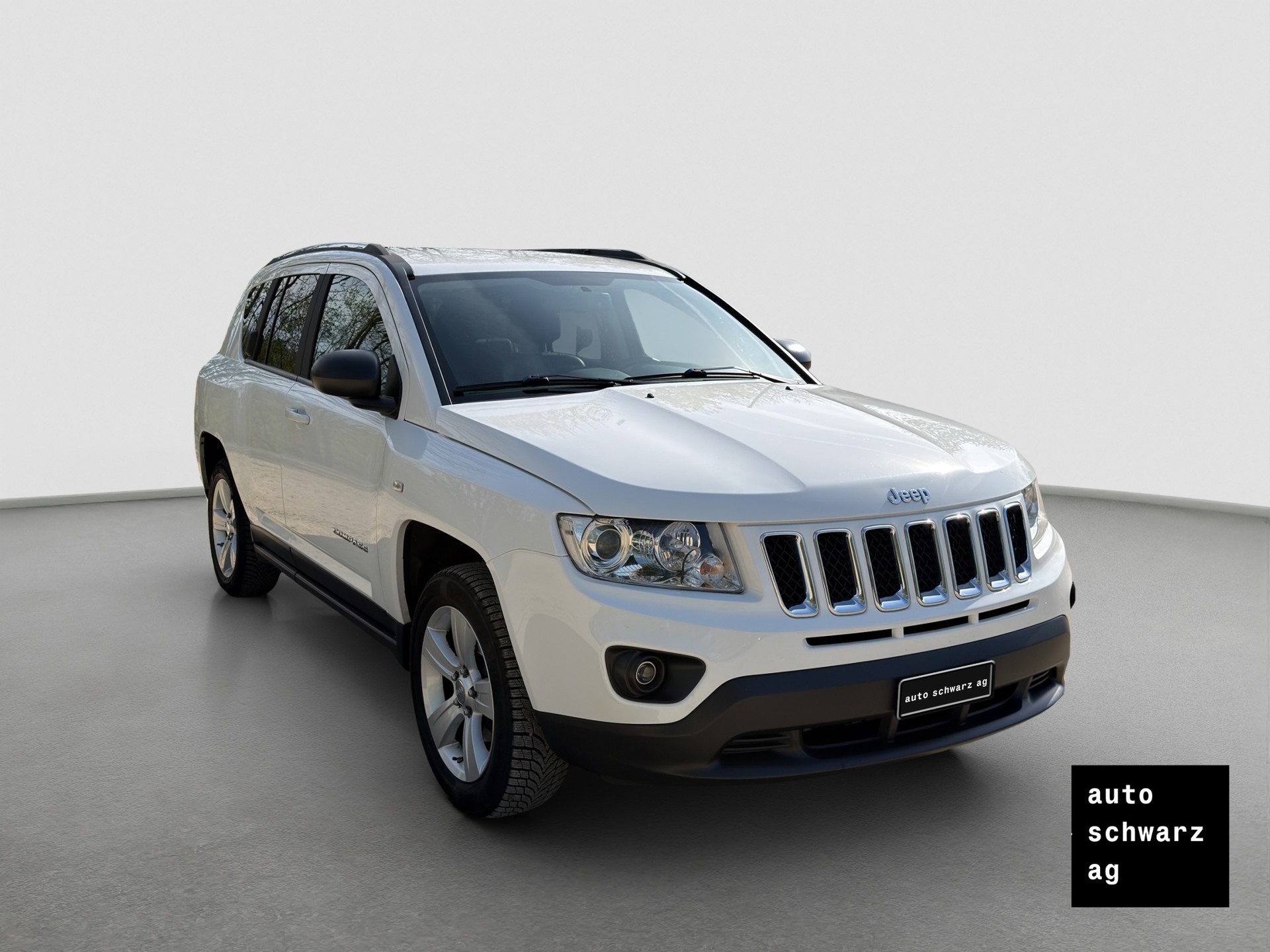 JEEP Compass 2.4 Limited Automatic-showroom-element-2