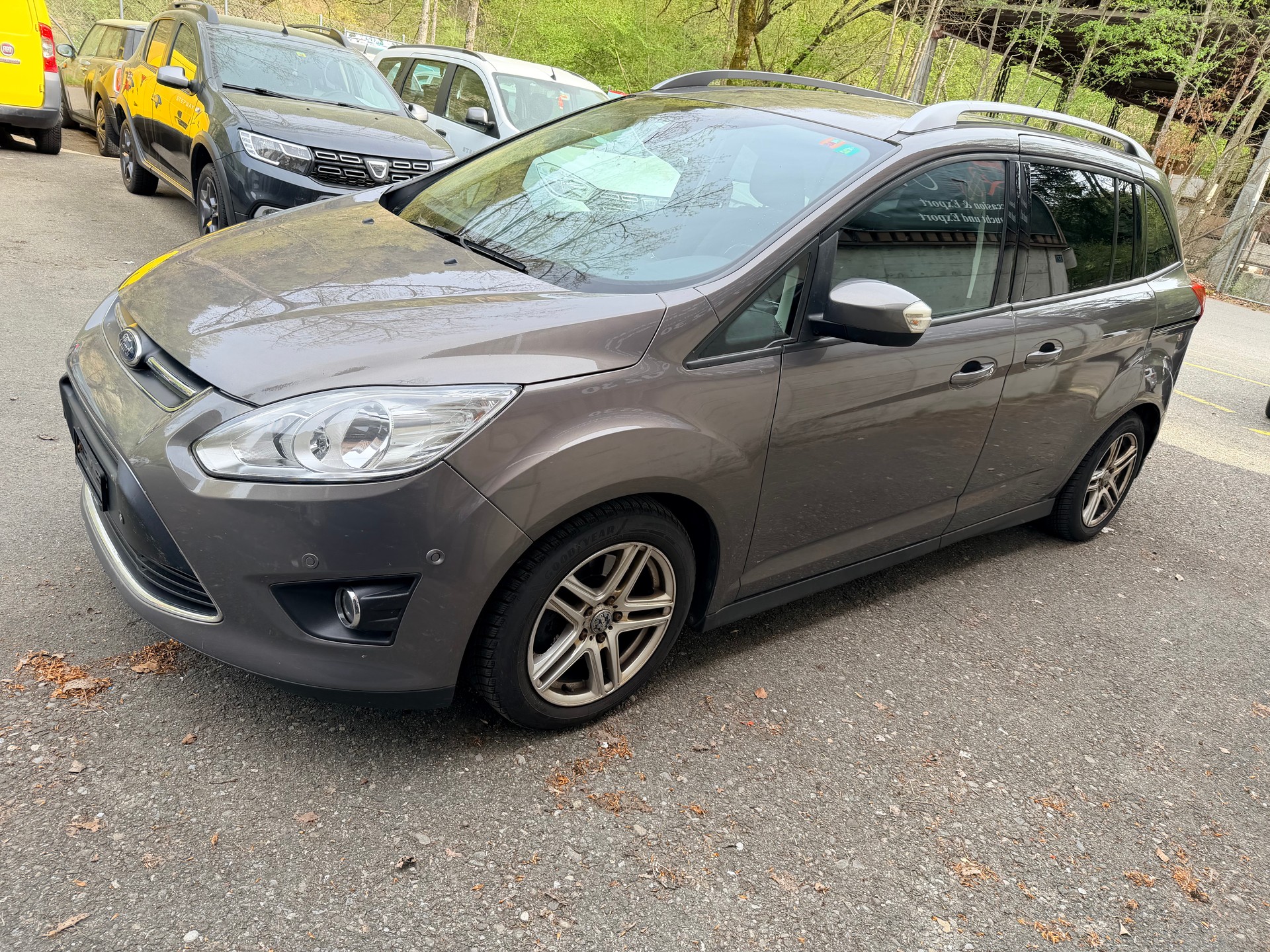 FORD Grand C-Max 1.6 SCTi Family-Edition-image-2