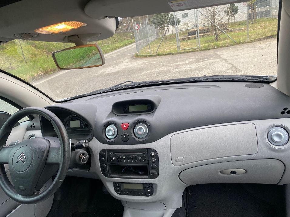 CITROEN C3 Pluriel 1.6i 16V Tonic-image-4