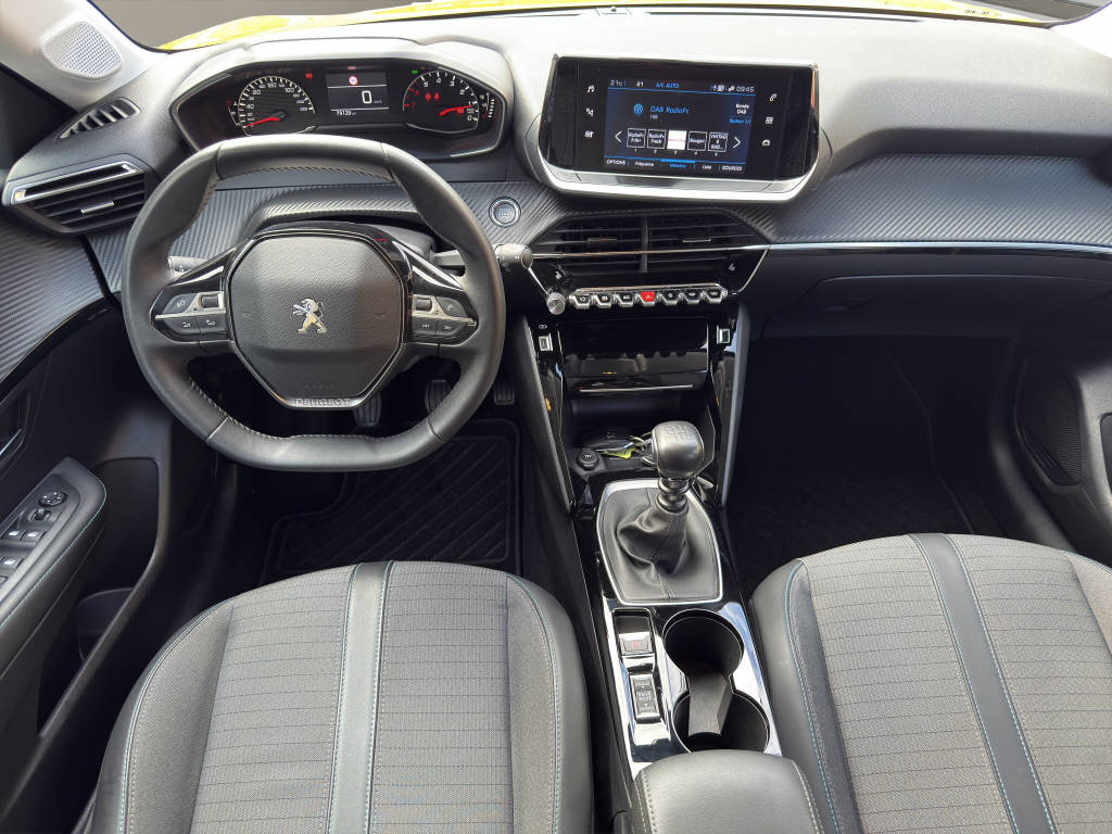PEUGEOT 208 Essence 100ch BVM6 Allure-image-7