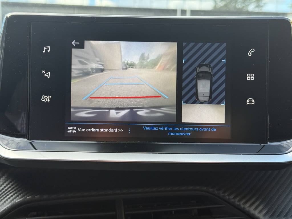 PEUGEOT 208 Essence 100ch BVM6 Allure-image-9