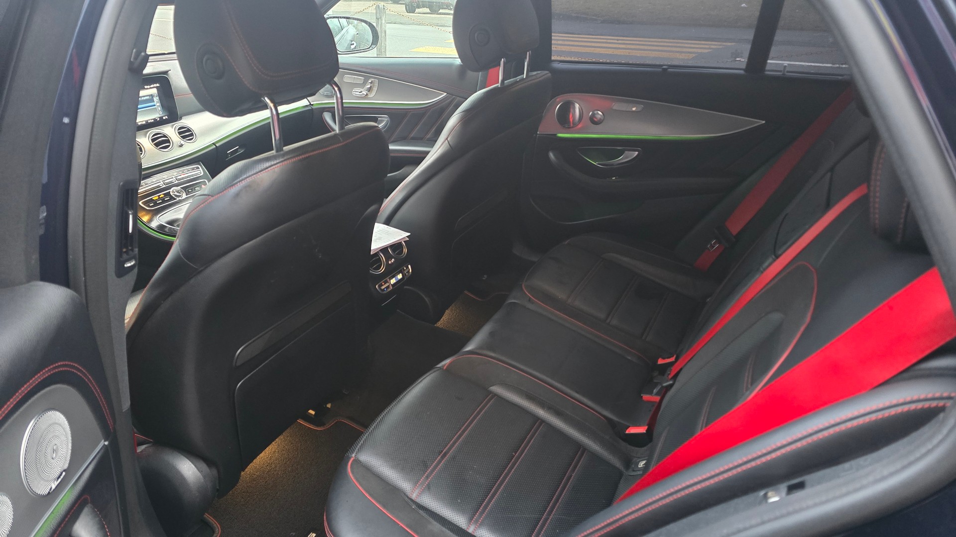 MERCEDES-BENZ E 43 AMG 4 Matic 9G-Tronic-image-8