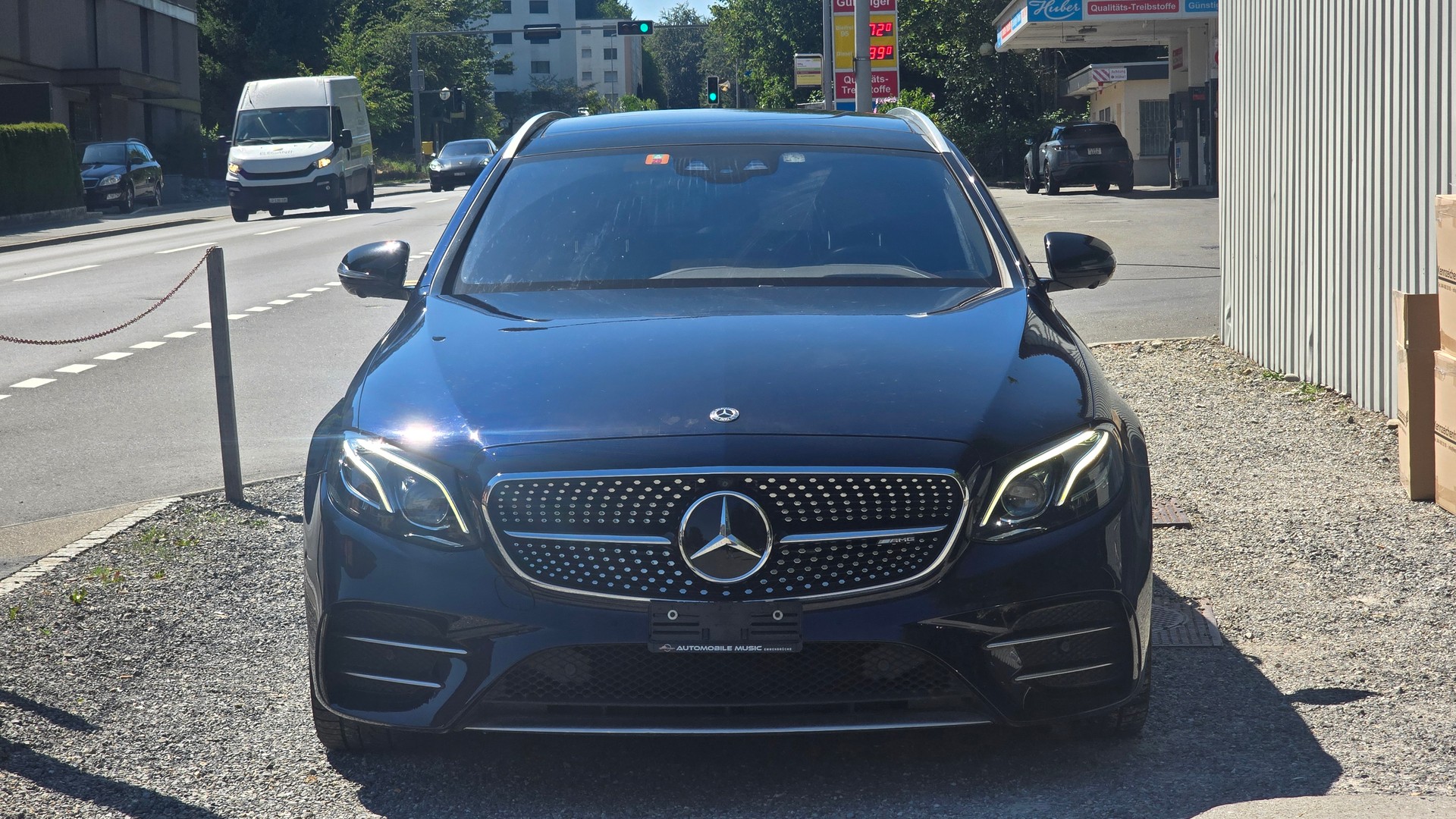 MERCEDES-BENZ E 43 AMG 4 Matic 9G-Tronic-showroom-element-2