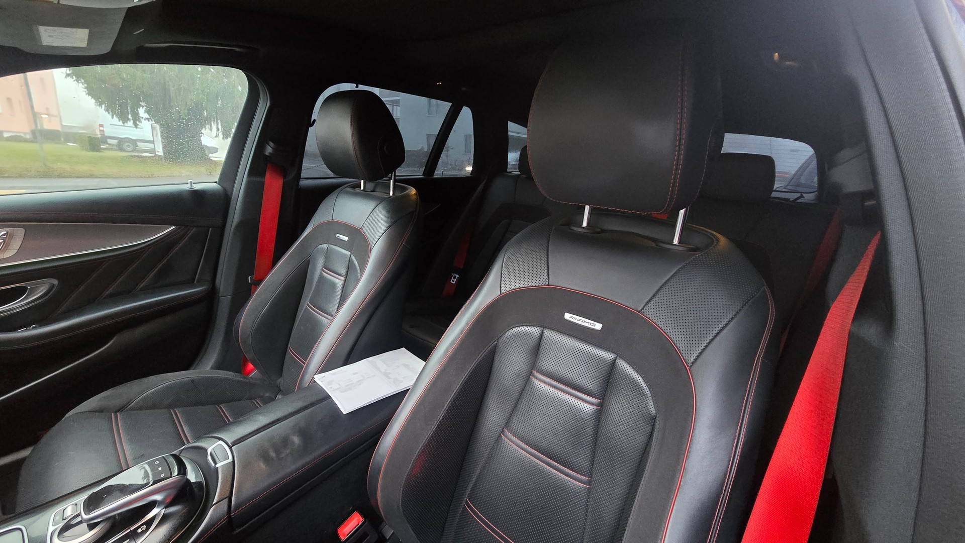 MERCEDES-BENZ E 43 AMG 4 Matic 9G-Tronic-image-14