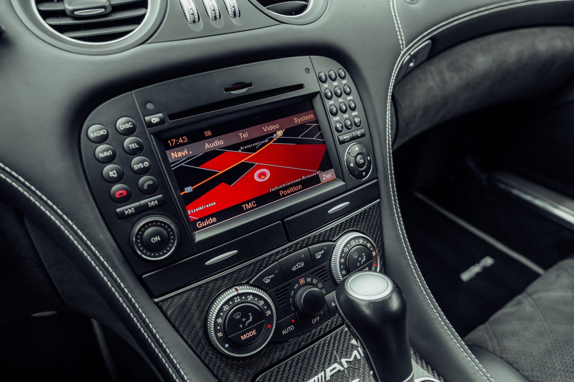 MERCEDES-BENZ SL 65 AMG Black Series Speedshift-image-14