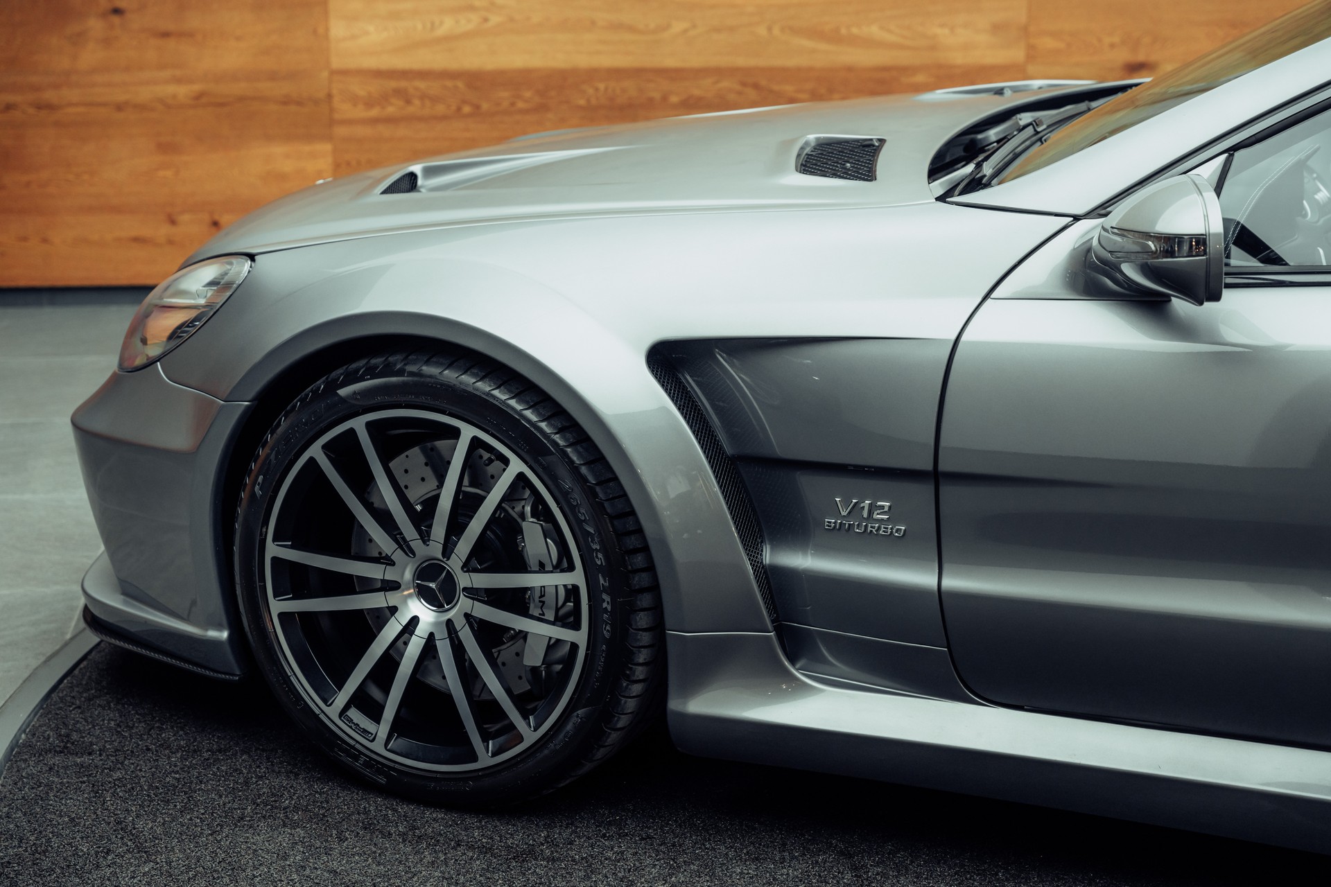 MERCEDES-BENZ SL 65 AMG Black Series Speedshift-image-23