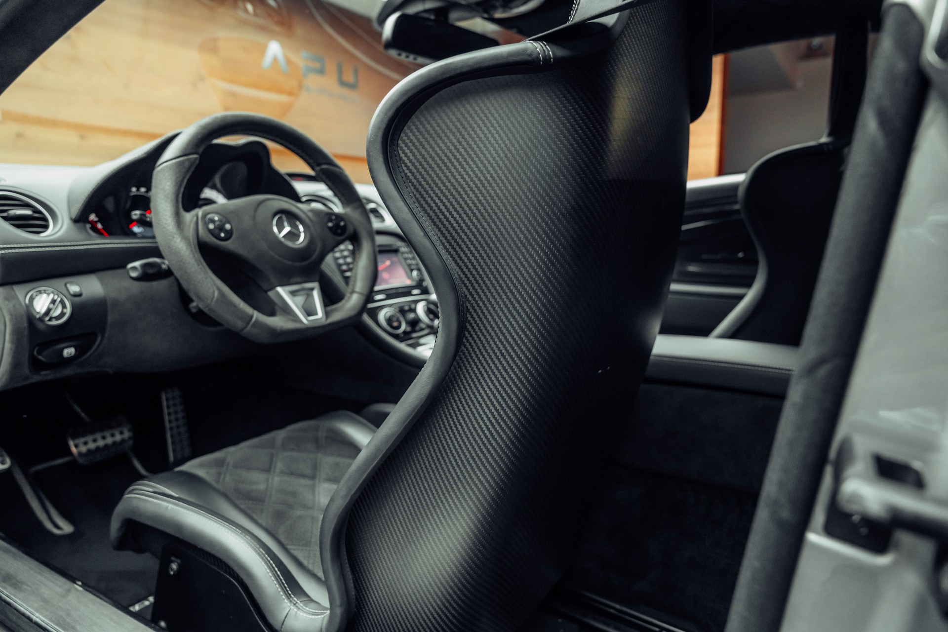 MERCEDES-BENZ SL 65 AMG Black Series Speedshift-image-11