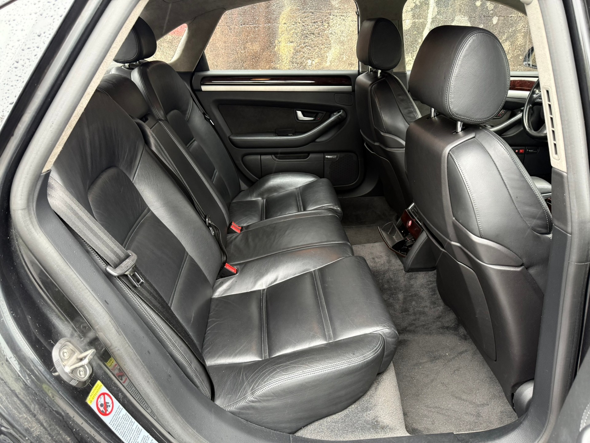 AUDI A8 6.0 quattro tiptronic-image-13