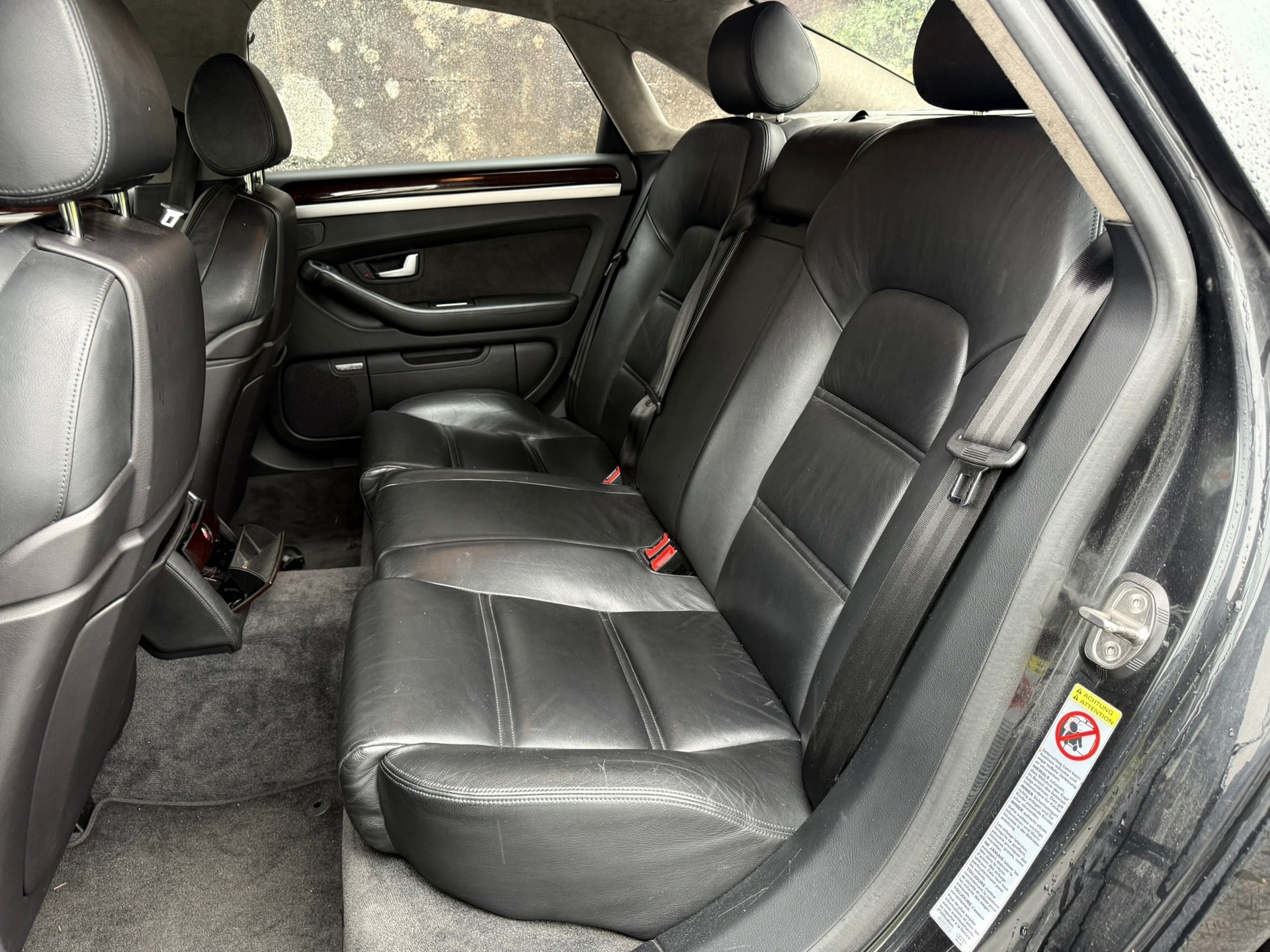 AUDI A8 6.0 quattro tiptronic-image-10