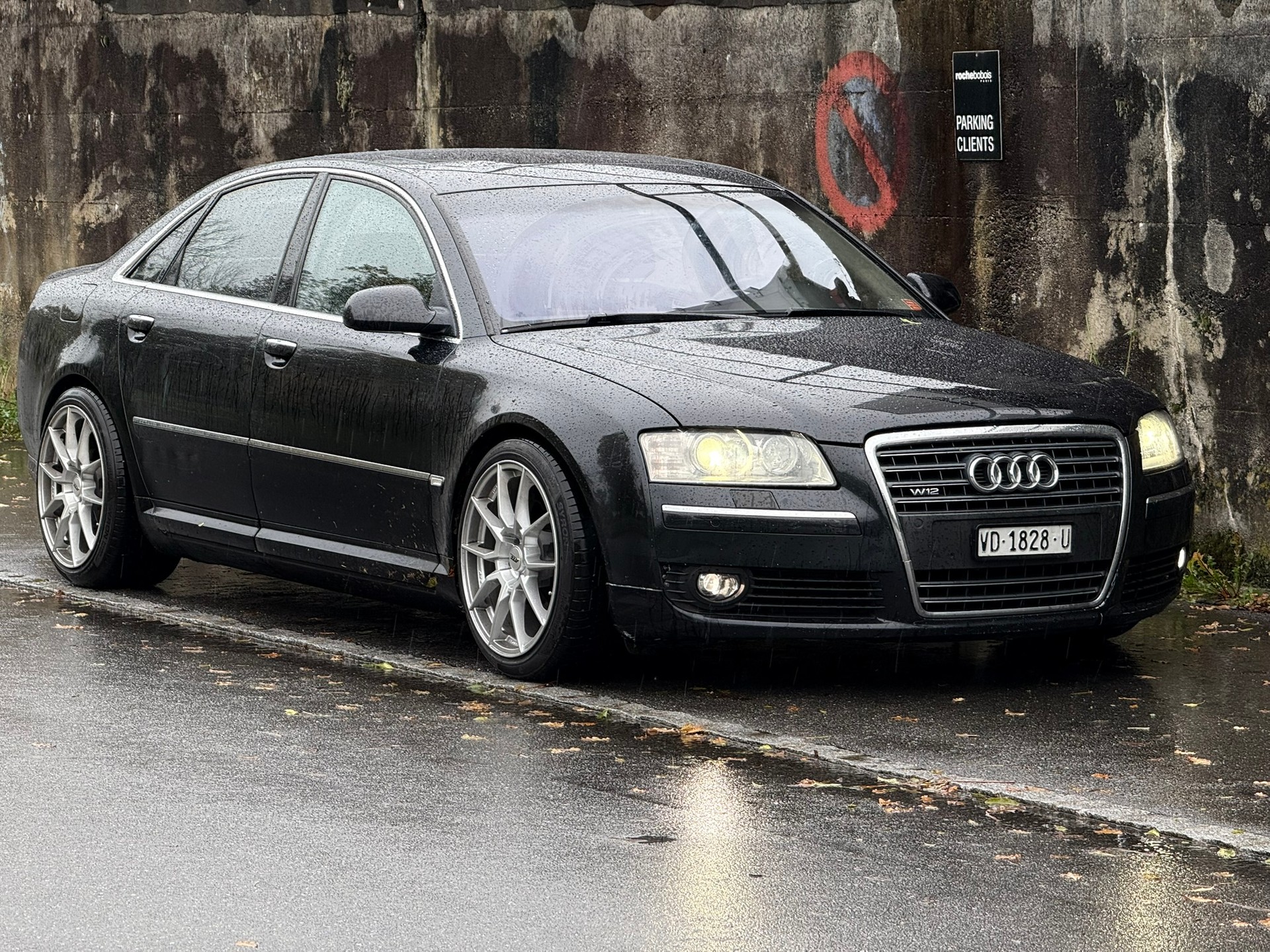 AUDI A8 6.0 quattro tiptronic