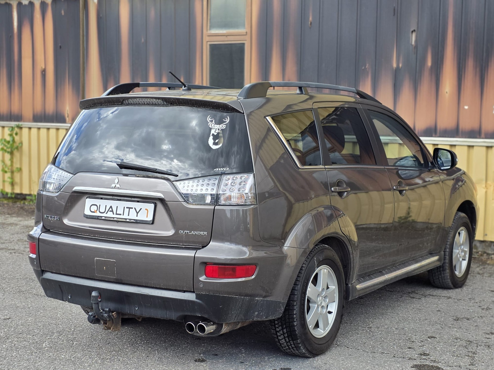 MITSUBISHI Outlander 2.2 DID Jubilé35 4WD-image-3