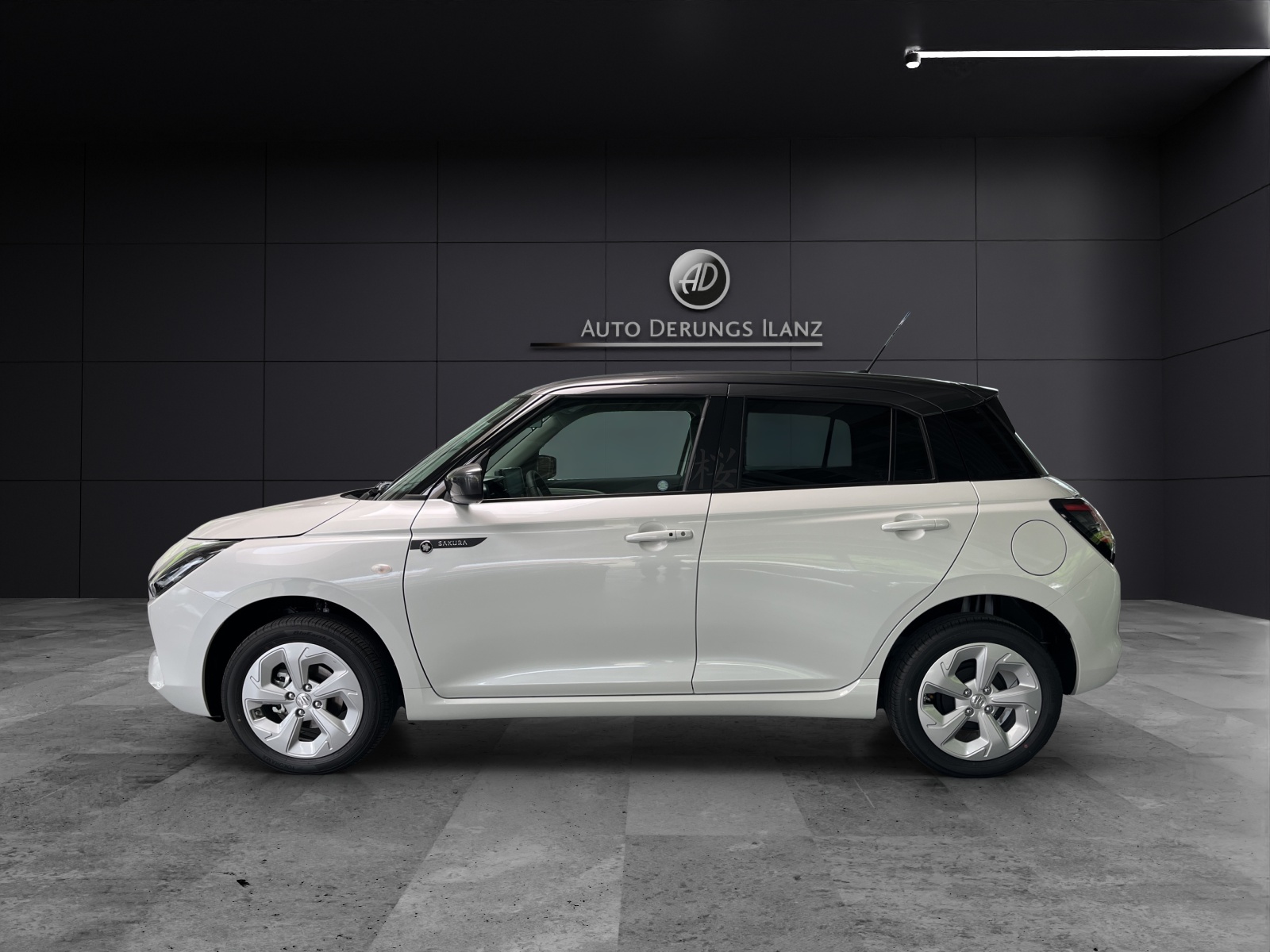 SUZUKI Swift 1.2 Sakura Hybrid 4x4-image-4