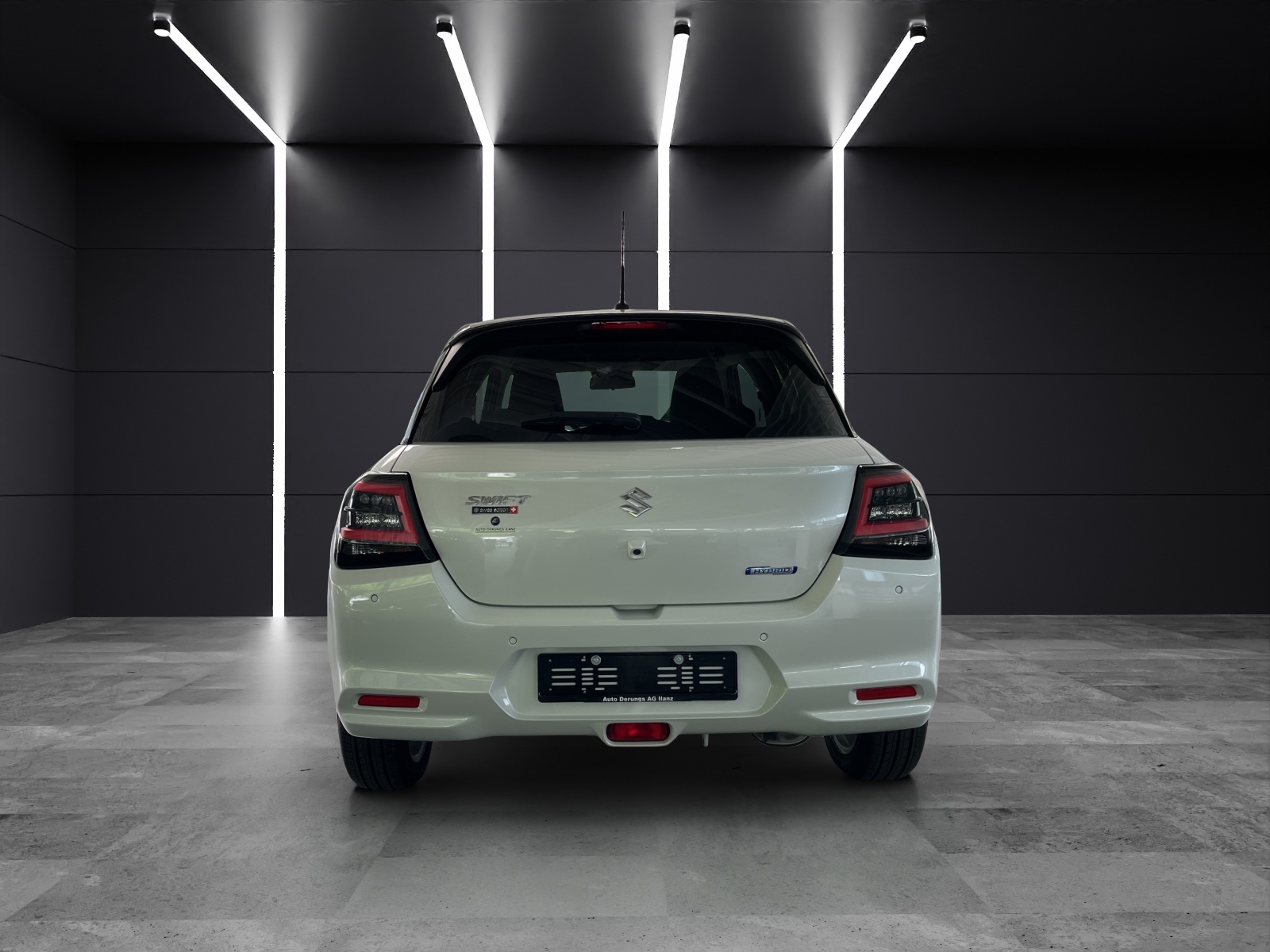 SUZUKI Swift 1.2 Sakura Hybrid 4x4-image-7