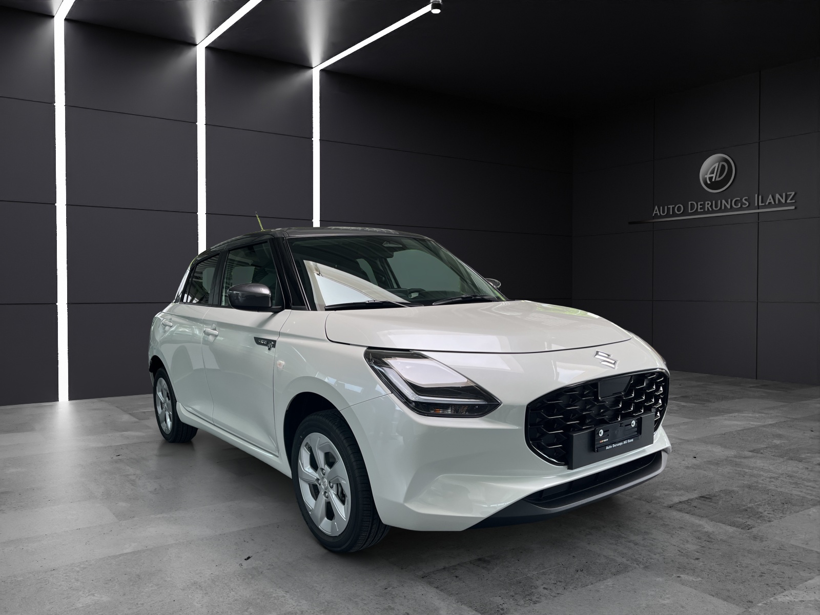 SUZUKI Swift 1.2 Sakura Hybrid 4x4-showroom-element-1