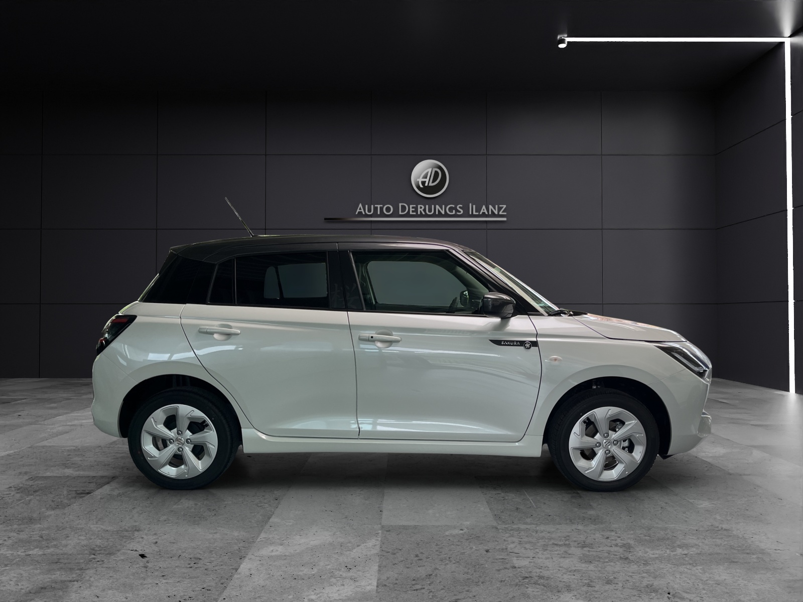 SUZUKI Swift 1.2 Sakura Hybrid 4x4-image-5
