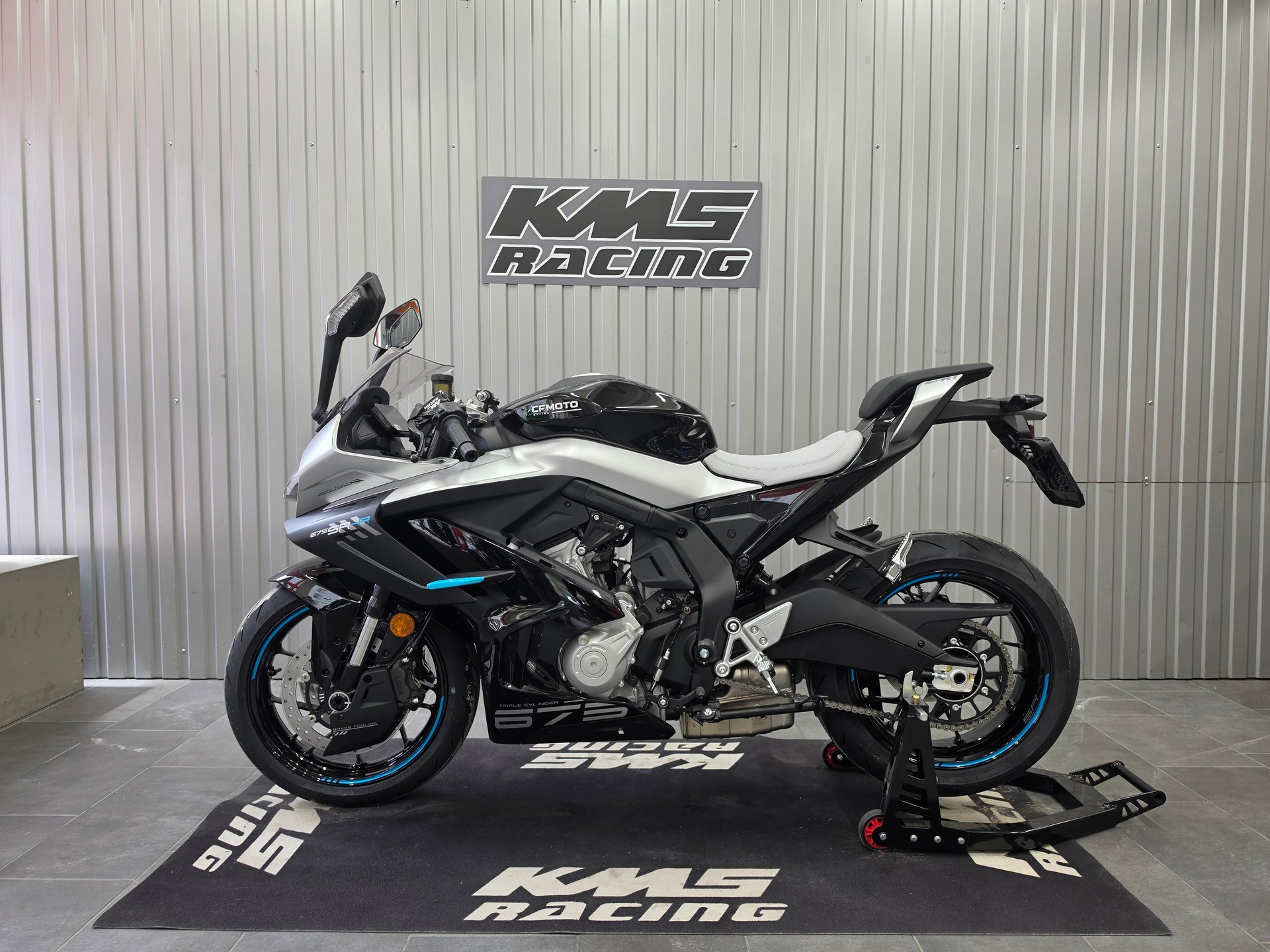 CF MOTO 675 SR-R (35 kW)-image-7