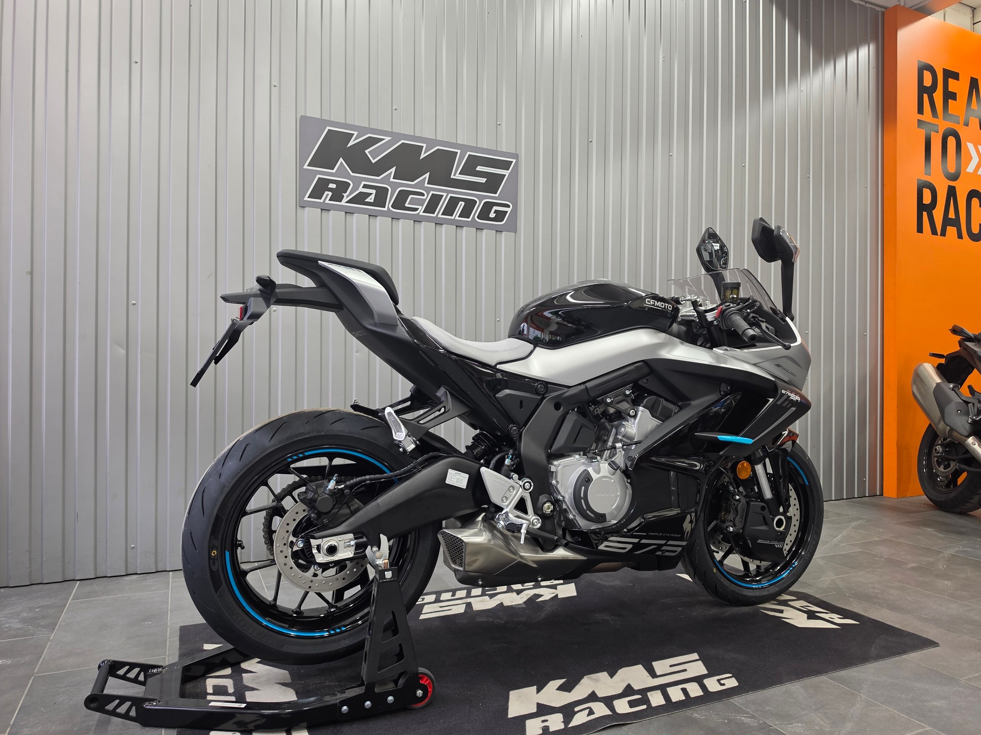 CF MOTO 675 SR-R (35 kW)-image-1