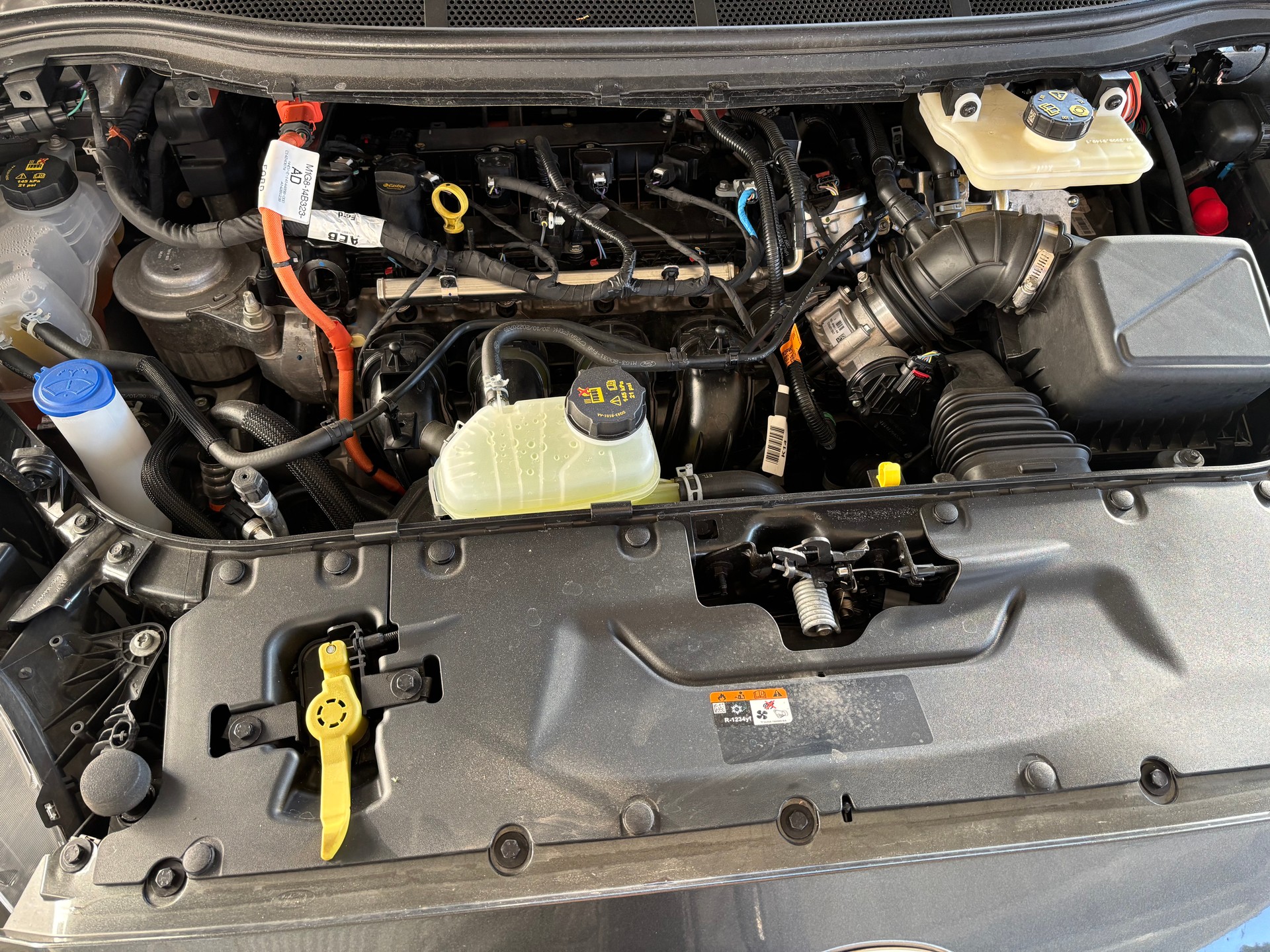 FORD S-Max 2.5 FHEV ST-Line-image-14