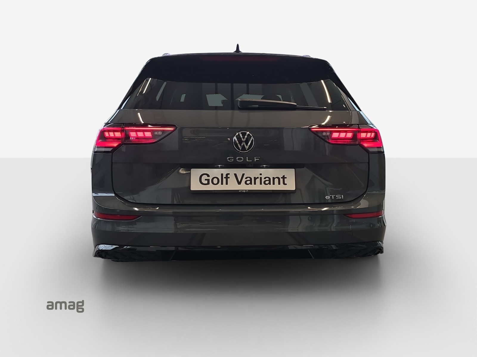 VW Golf Variant 1.5 eTSI mHEV R-Line-showroom-element-3