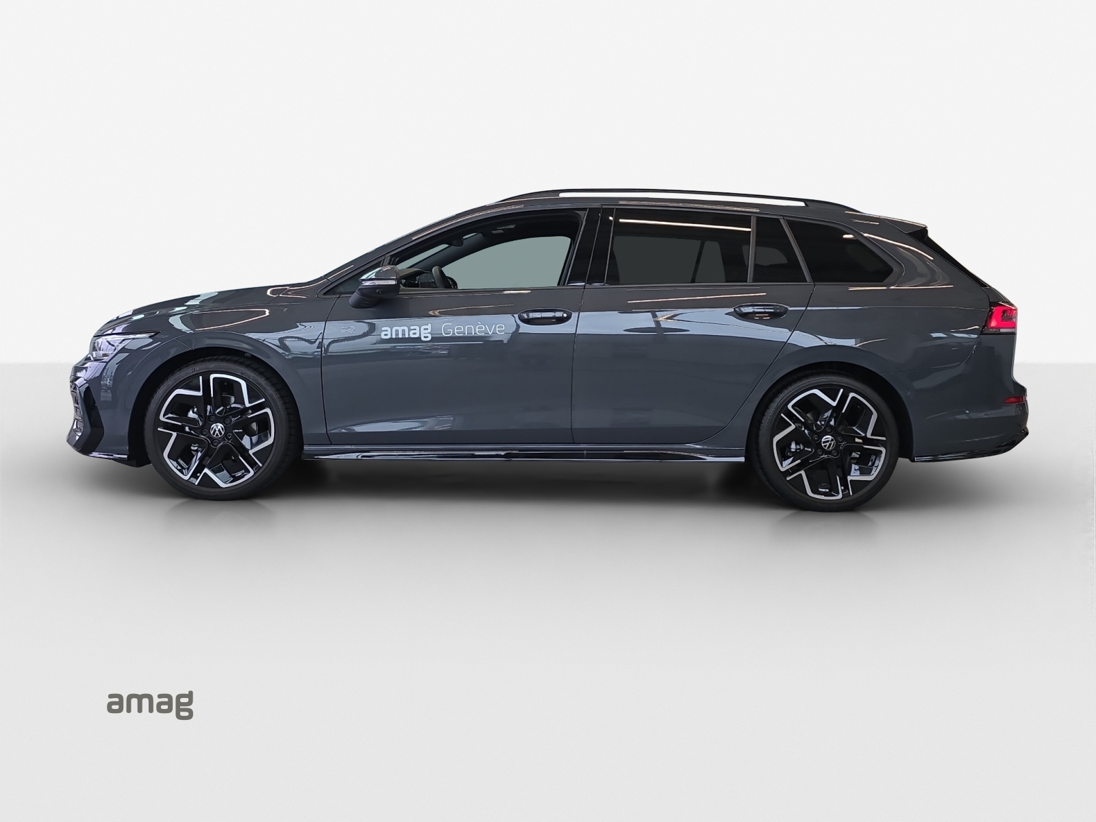VW Golf Variant 1.5 eTSI mHEV R-Line-showroom-element-1
