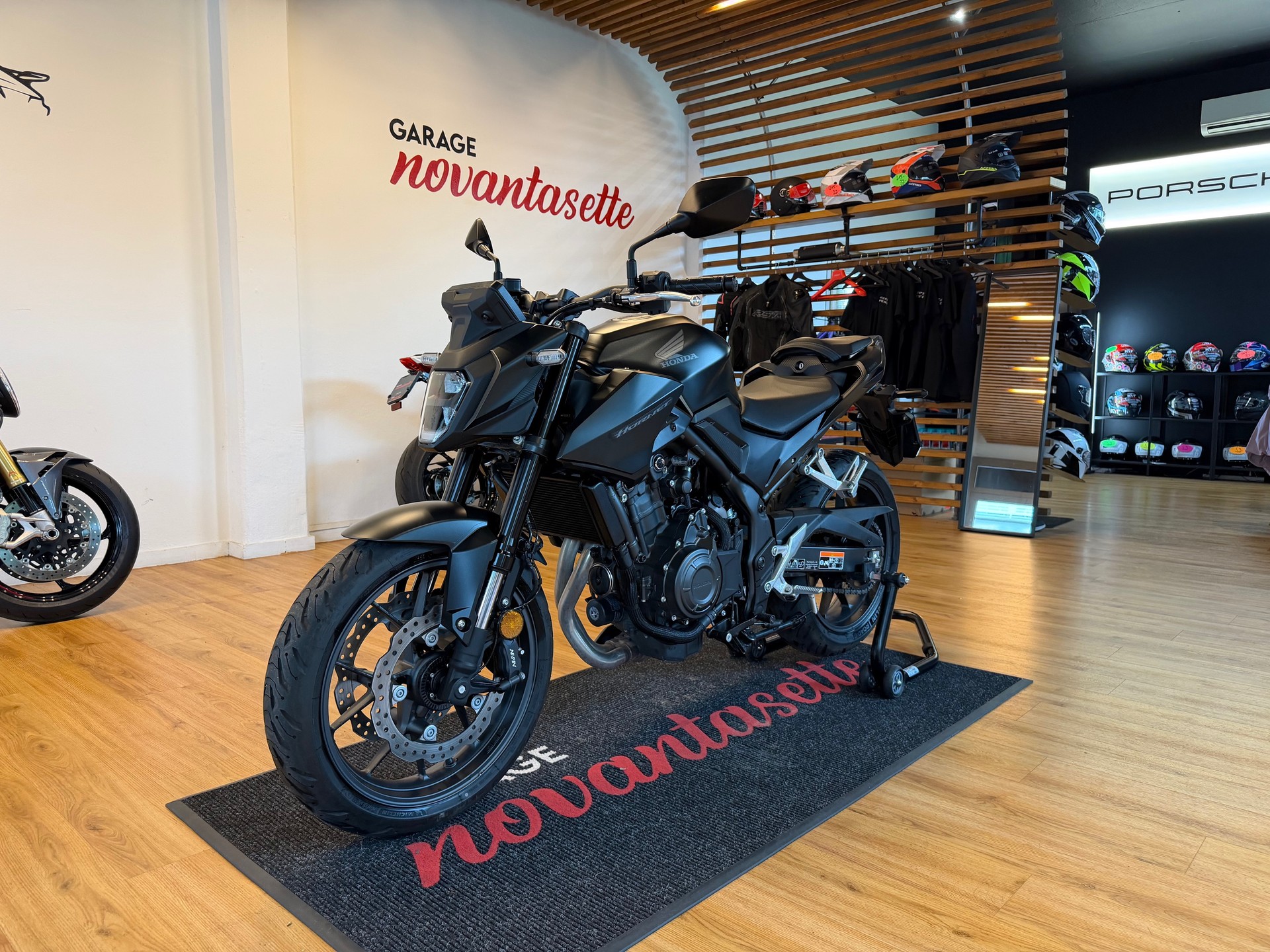 HONDA CB 500 Hornet-image-0