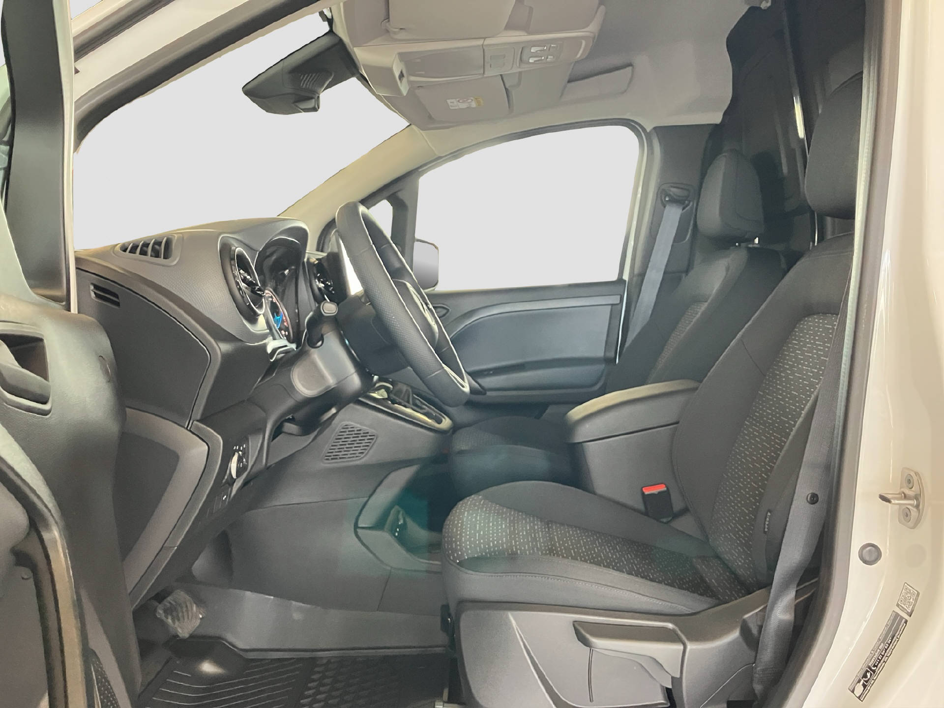 MERCEDES-BENZ eCitan Standard 2716mm S-image-7