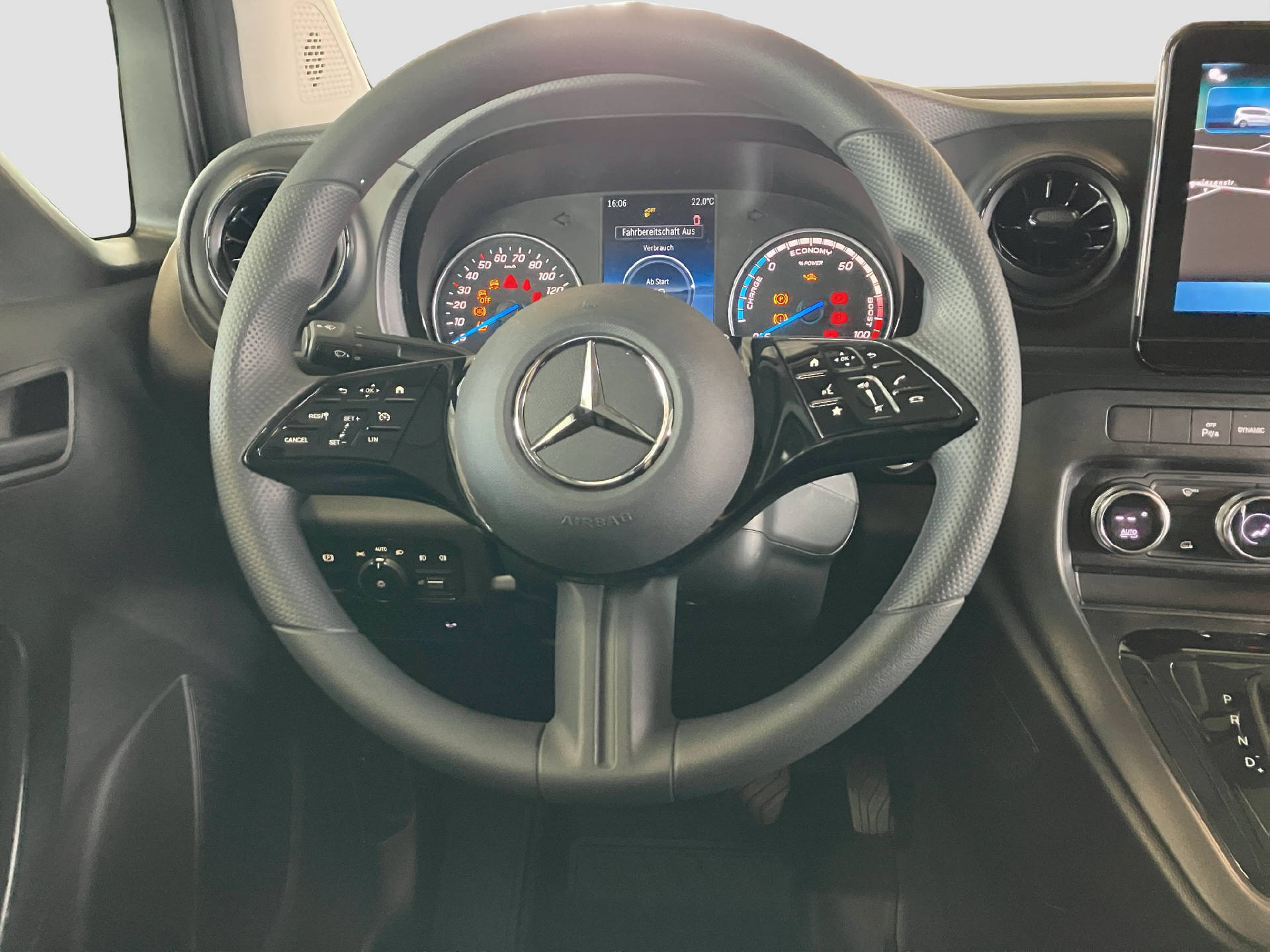 MERCEDES-BENZ eCitan Standard 2716mm S-image-9